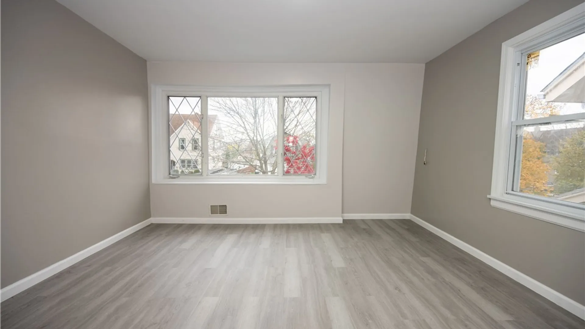 Property at 156 Parkwood Avenue, Tonawanda, NY 14217 28