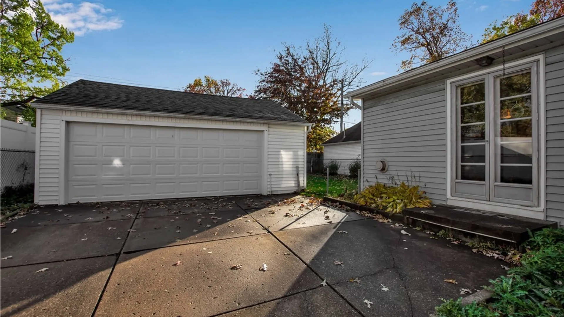 Property at 437 Thorncliff Road, Tonawanda, NY 14223 3