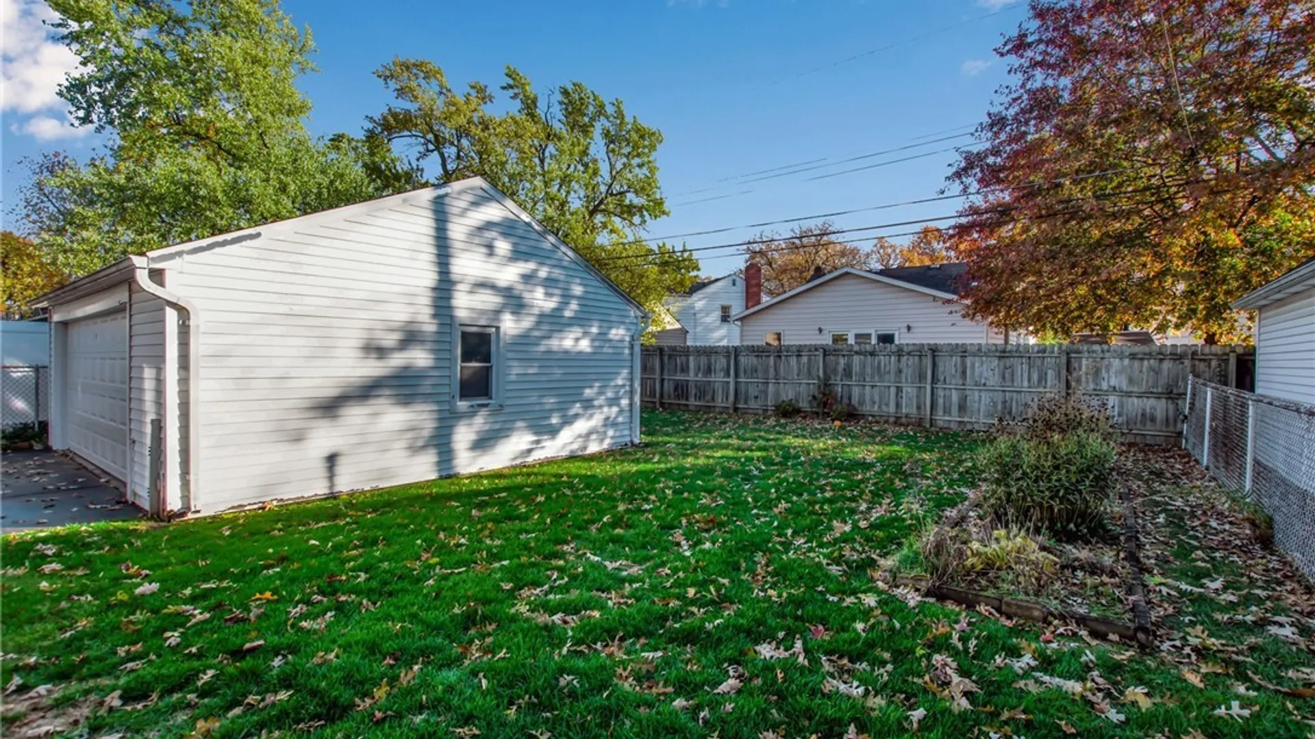 Property at 437 Thorncliff Road, Tonawanda, NY 14223 5