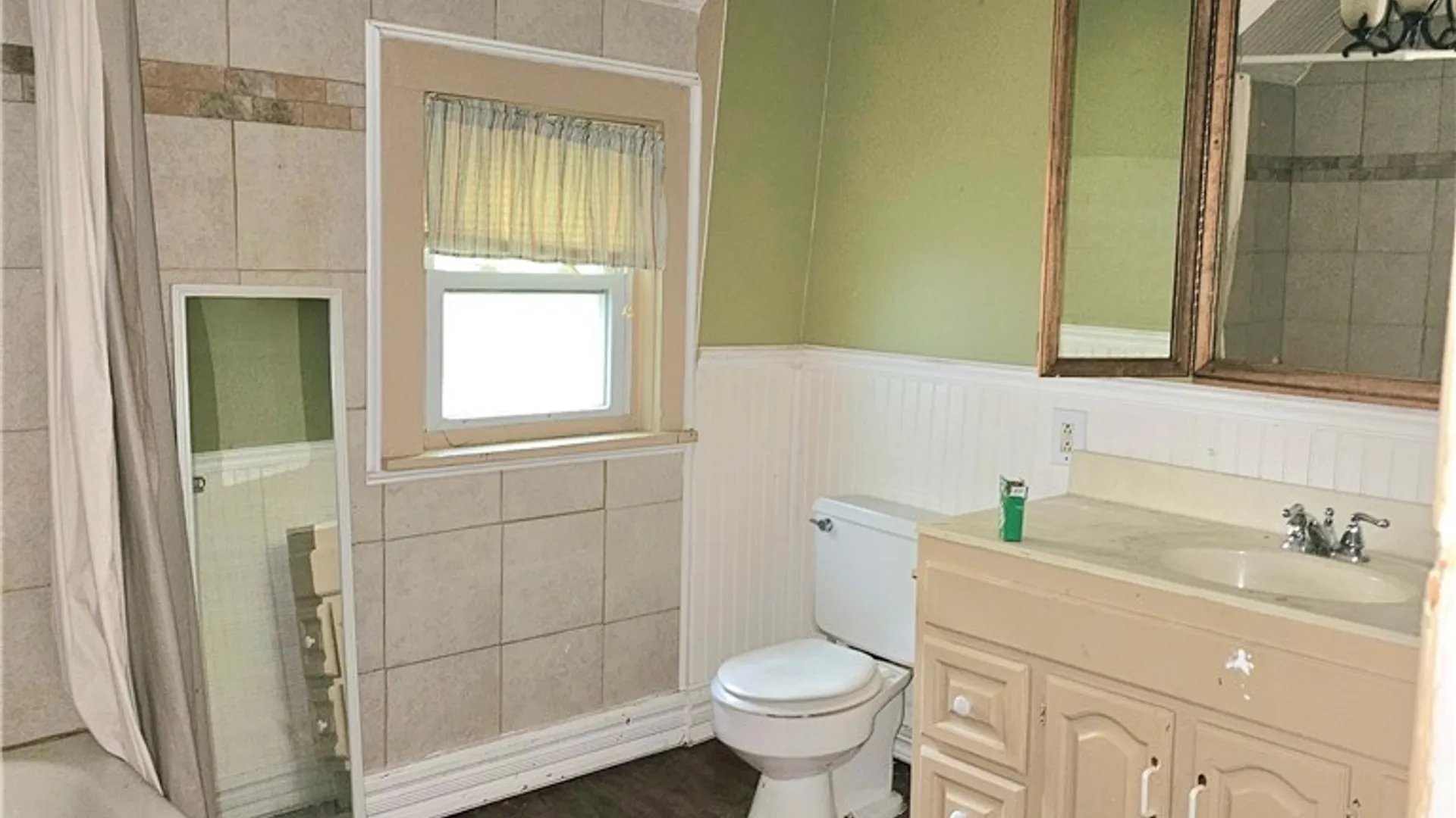Property at 174 Fletcher Street, Tonawanda, NY 14150 33