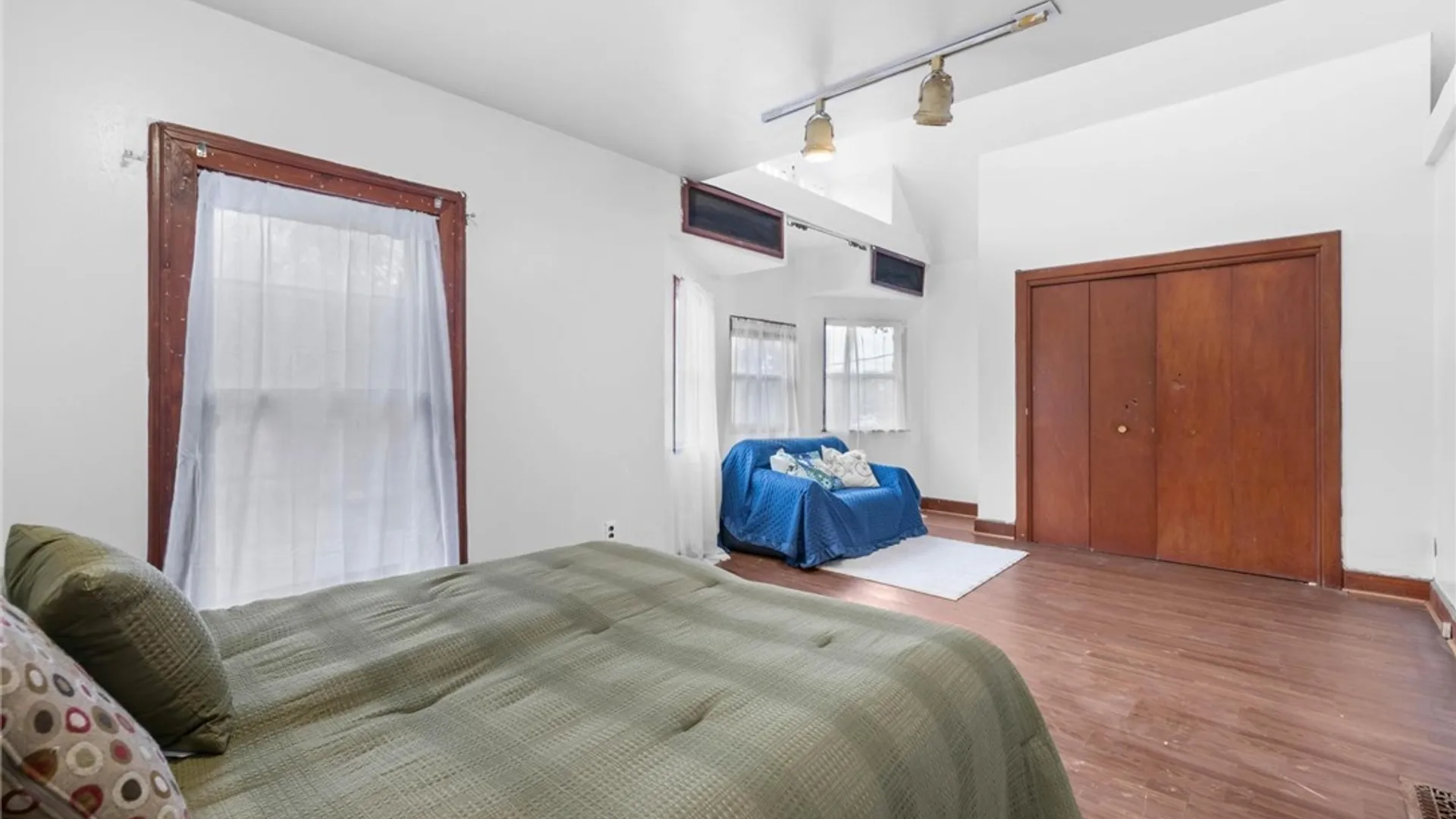 Property at 114 School Street, Buffalo, NY 14213 21