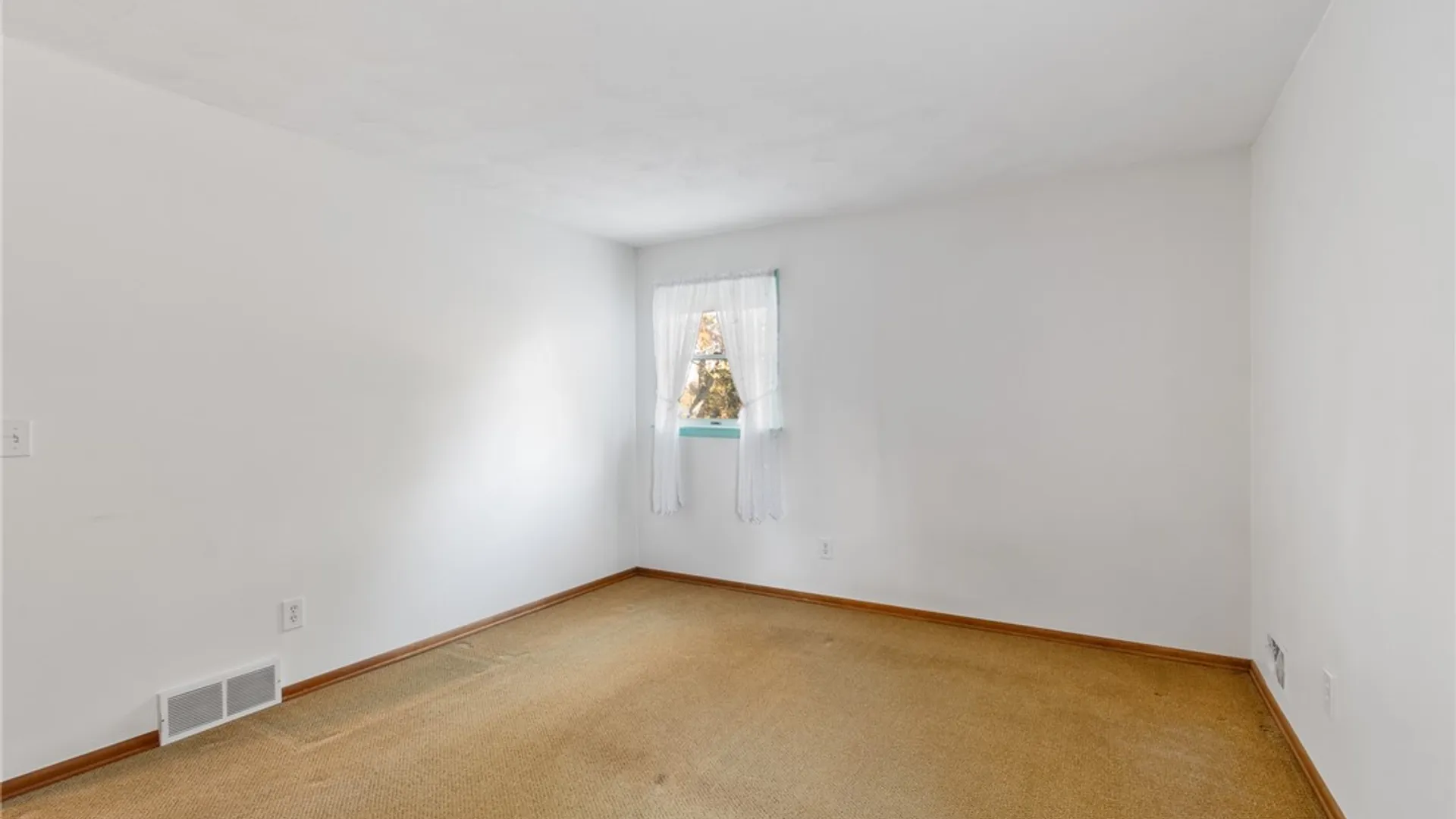 Property at 7088 Sutton Road, Arcadia, NY 14513 16