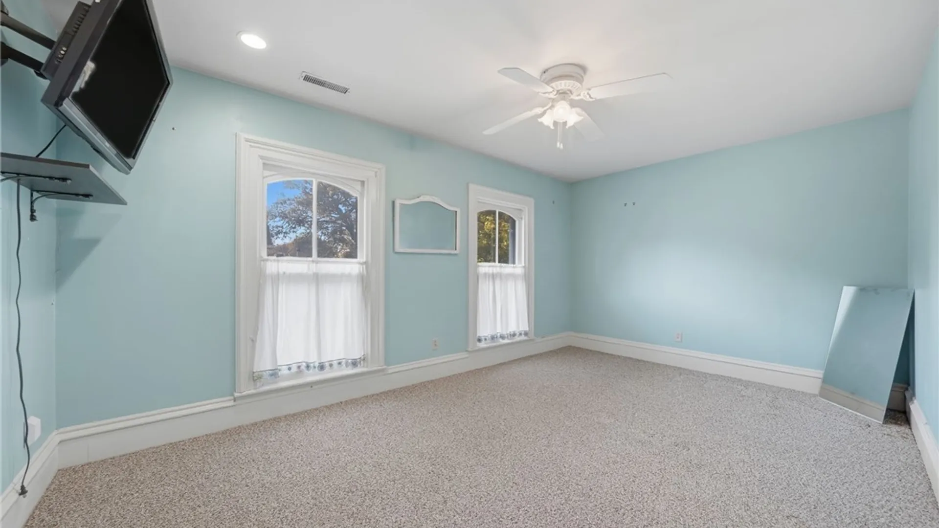 Property at 37 State Street, Royalton, NY 14105 29