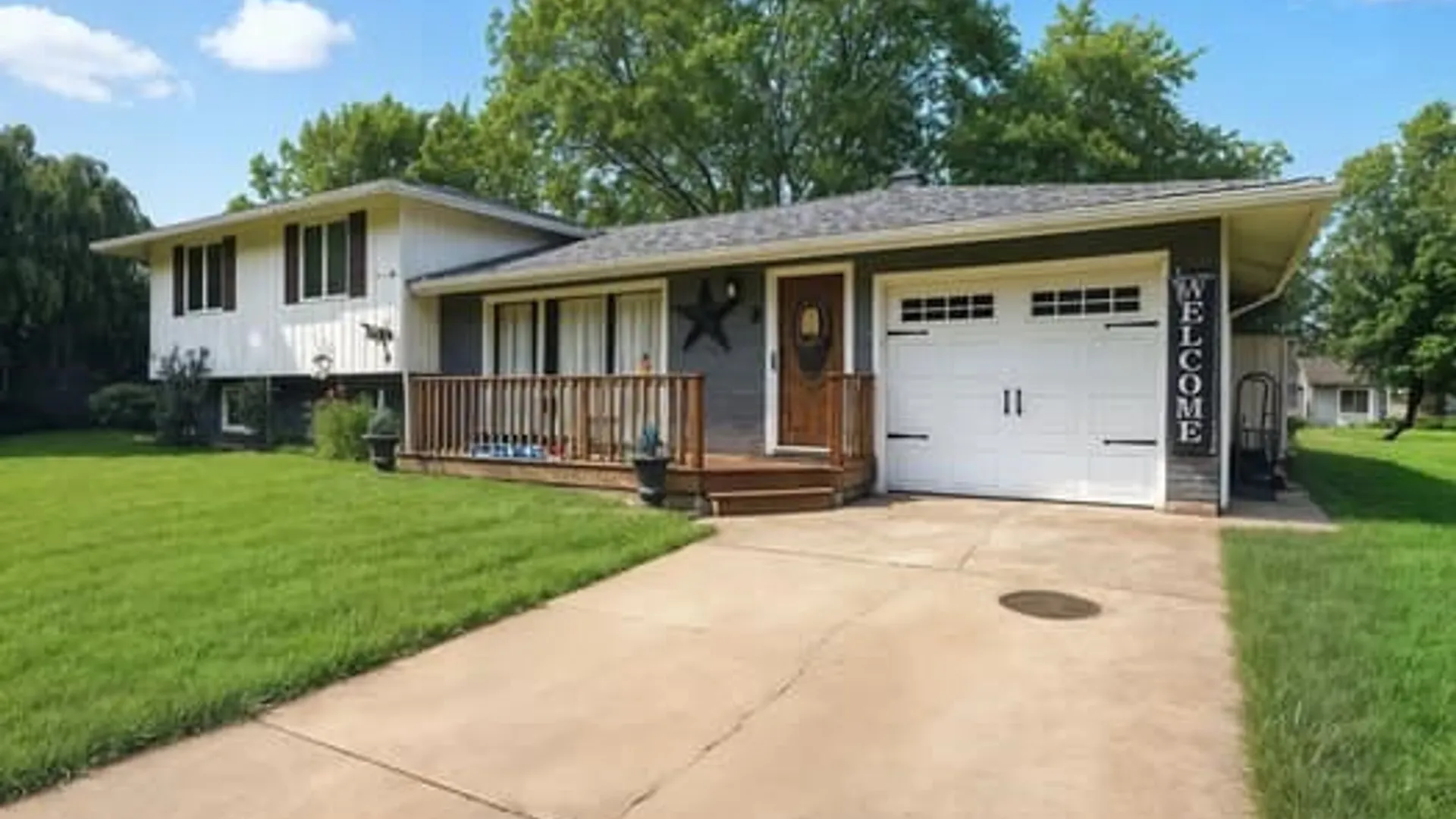 Property at 7400 Saint Joseph Road, Niagara, NY 14304 2