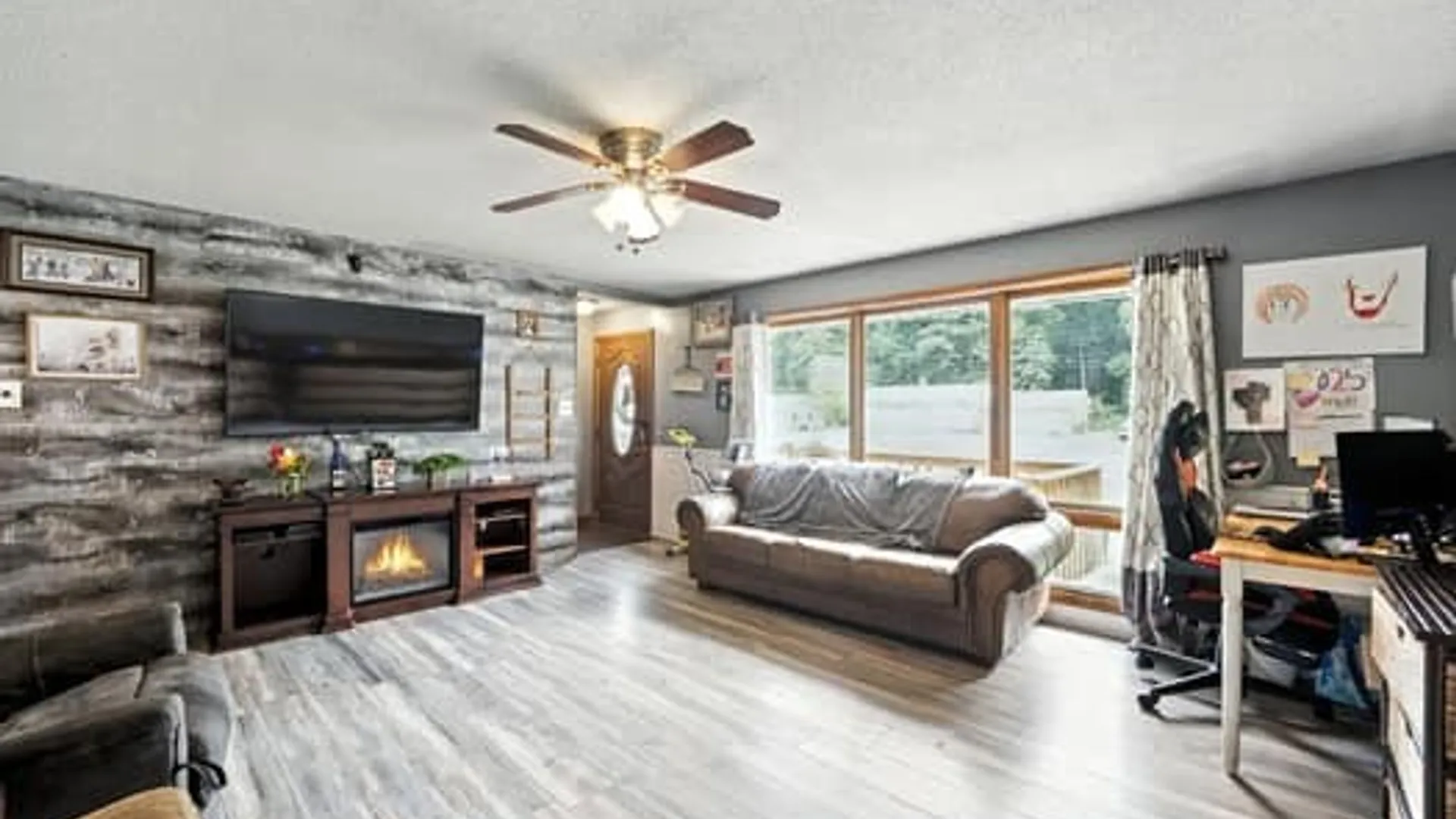 Property at 7400 Saint Joseph Road, Niagara, NY 14304 3