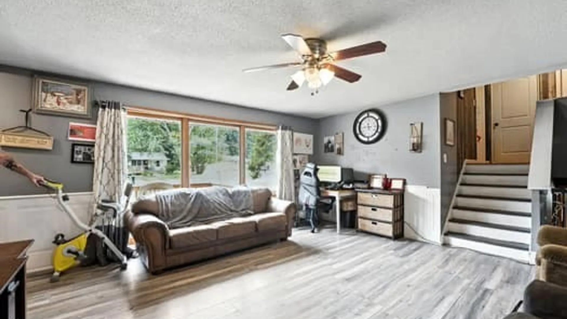 Property at 7400 Saint Joseph Road, Niagara, NY 14304 4
