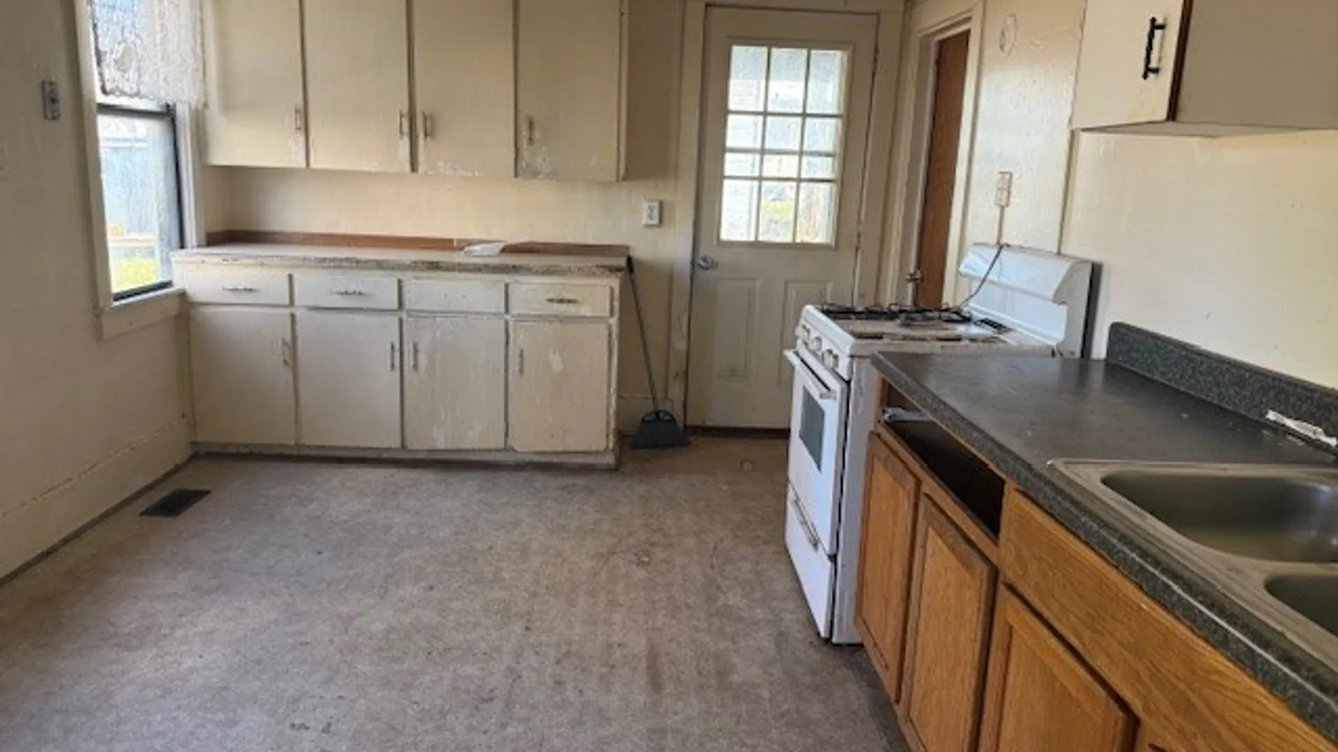 Property at 112 Prospect Street, Lenox, NY 13032 21
