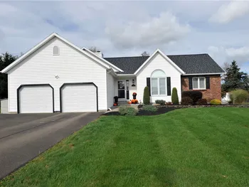 Property at 10 Lexington Run, Big Flats, NY 14845