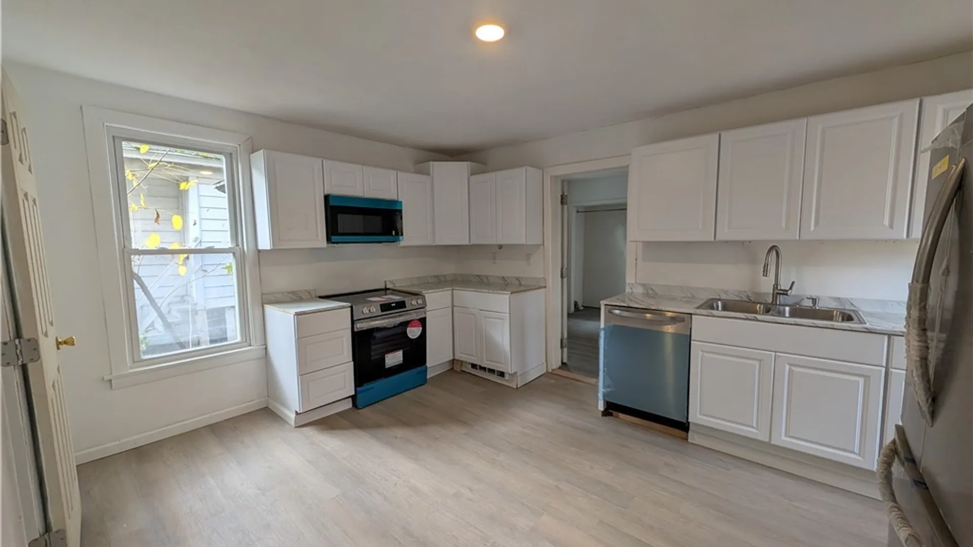 Property at 300 Arthur Street, Syracuse, NY 13204 6