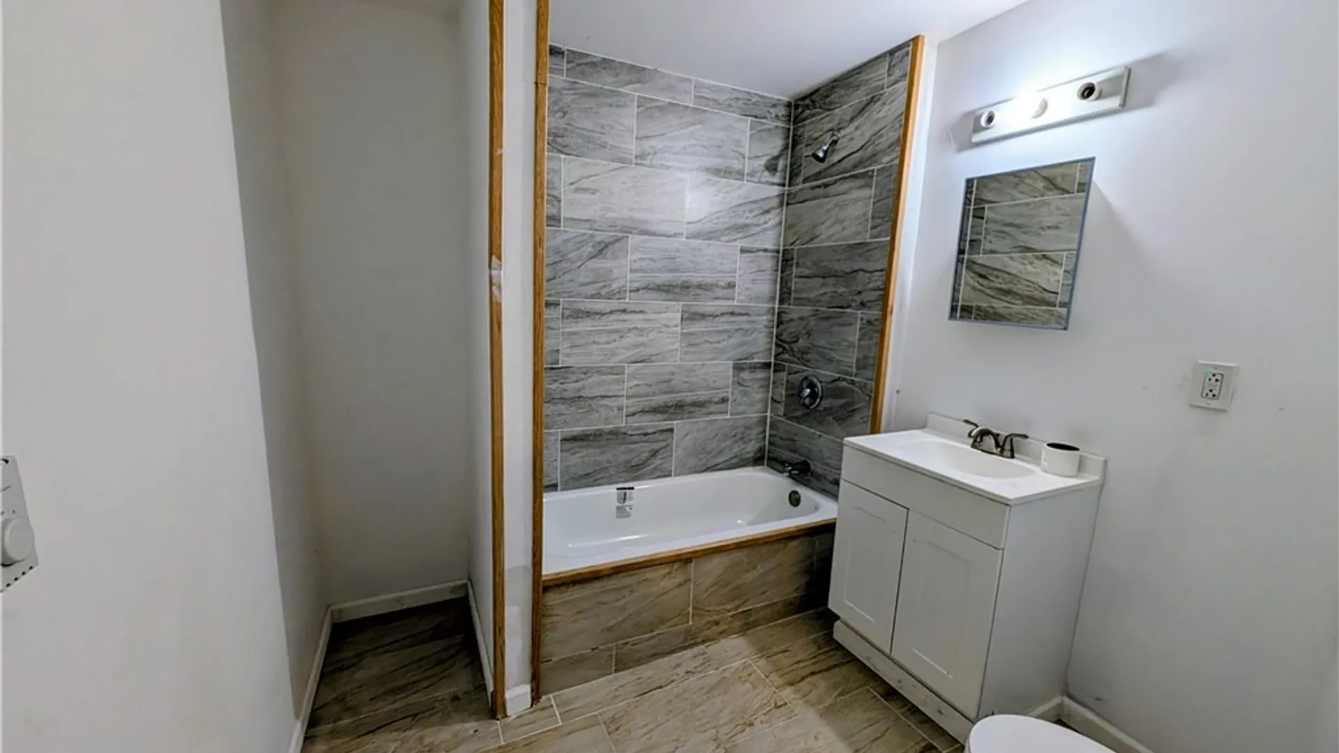 Property at 300 Arthur Street, Syracuse, NY 13204 8