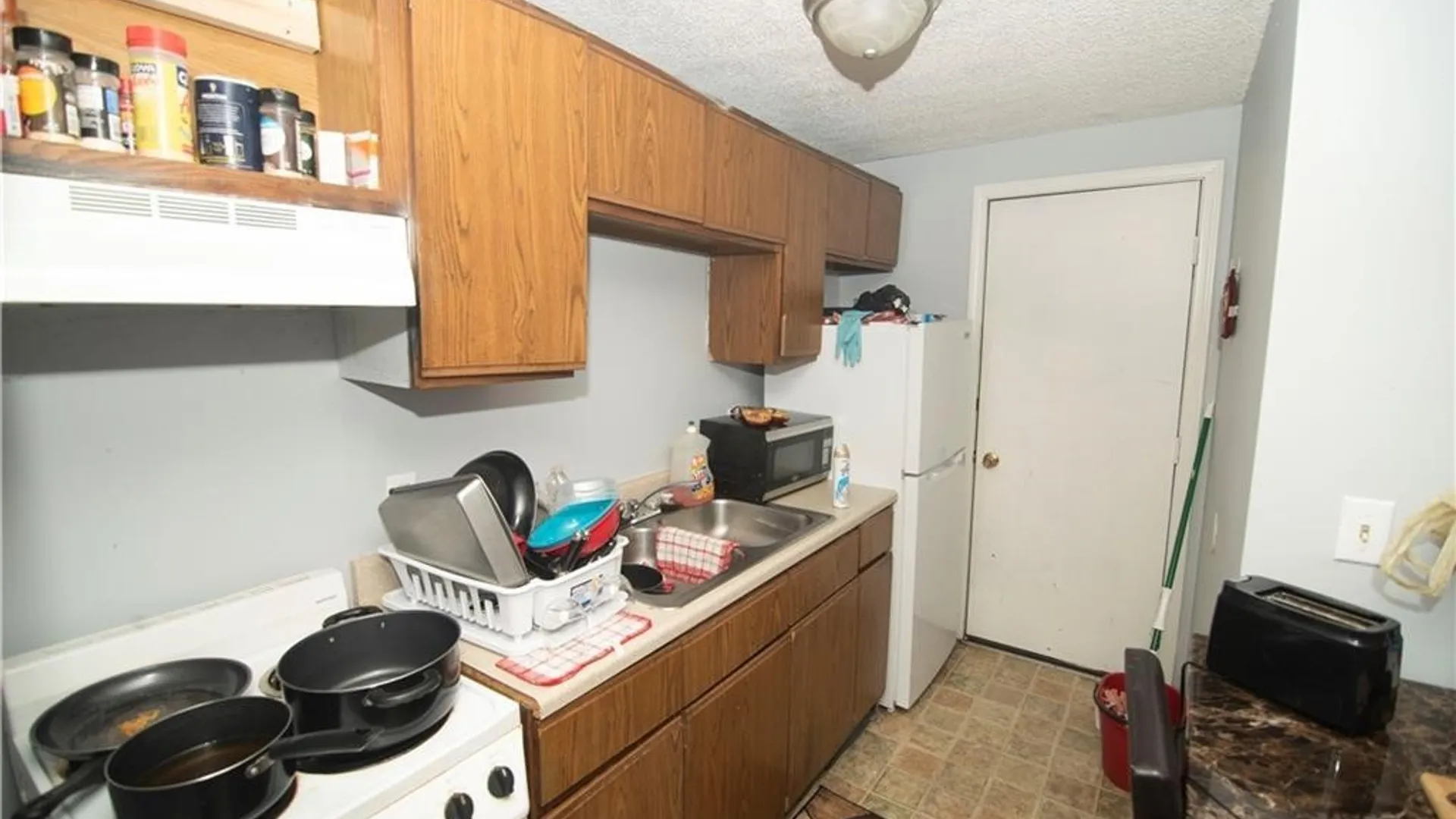 Property at 600 South Ave, Syracuse, NY 13207 5