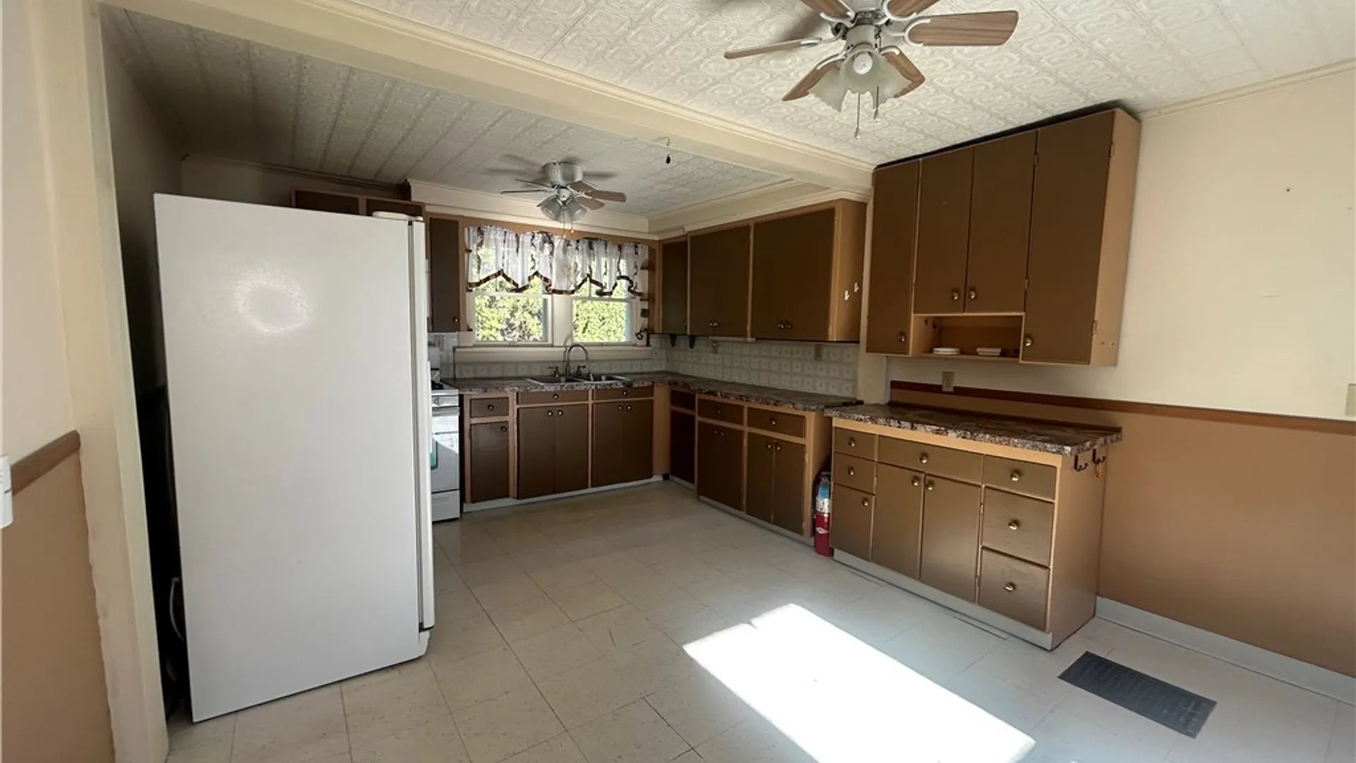 Property at 110 Spencer St Street, Lenox, NY 13032 9