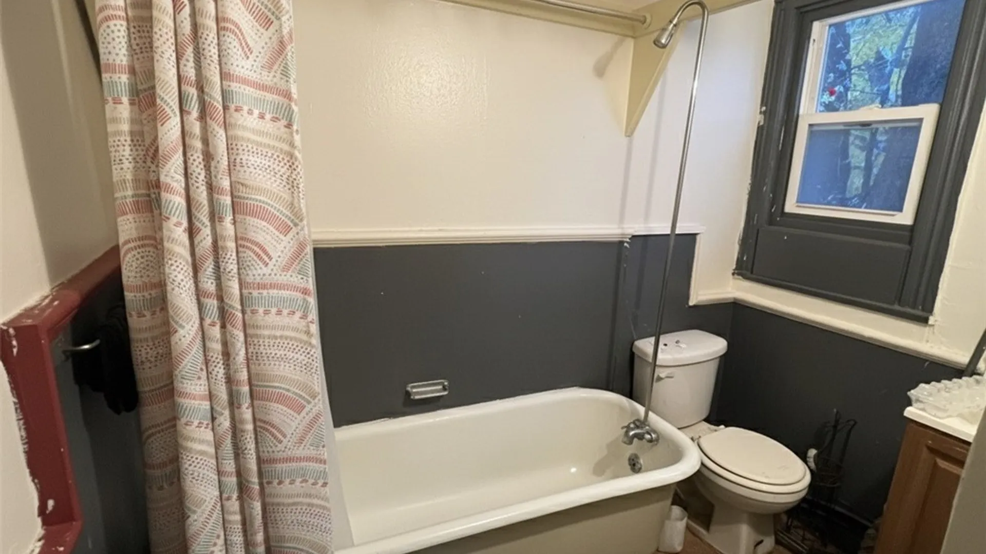 Property at 163 16th Street, Buffalo, NY 14213 11
