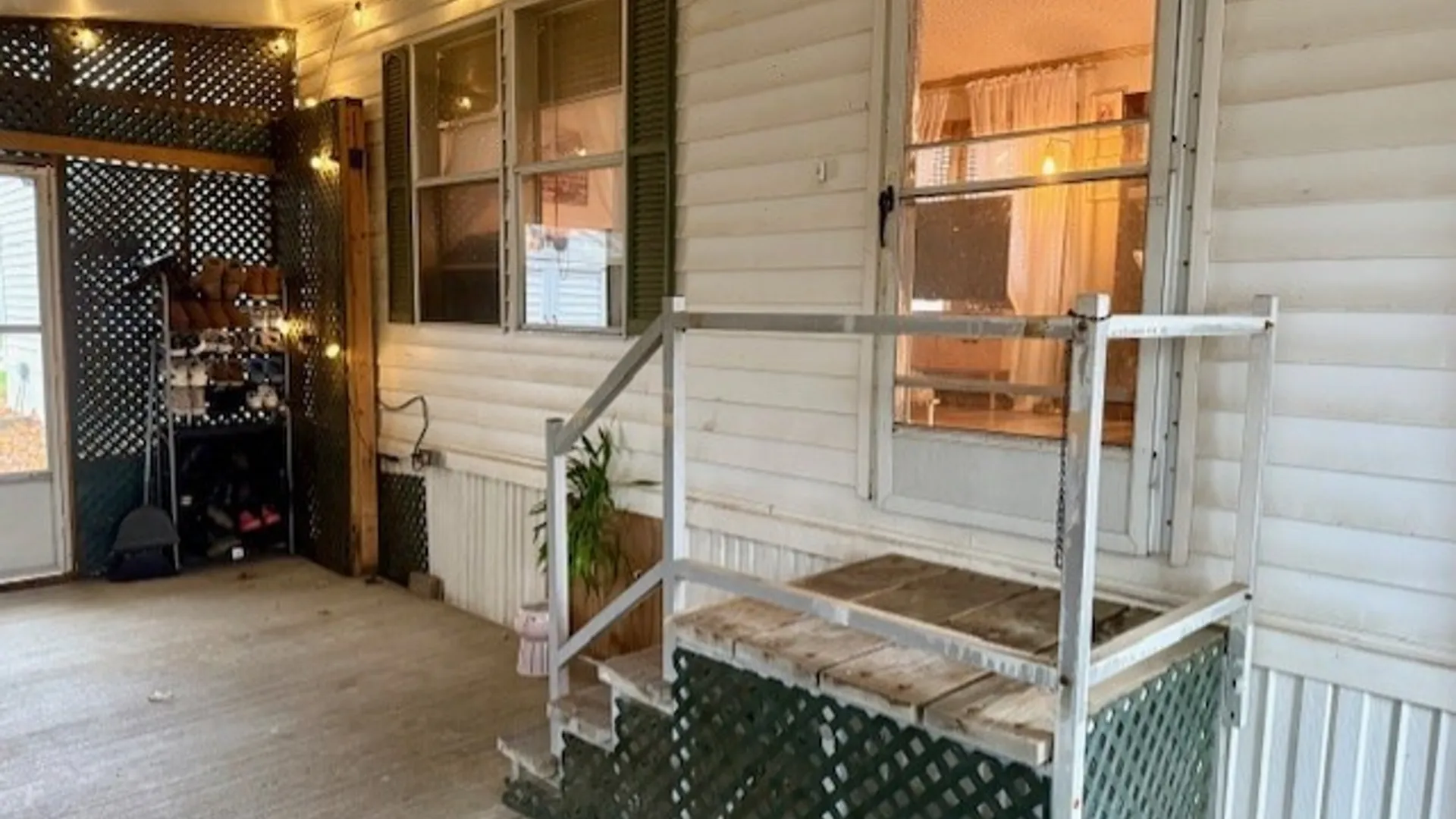 Property at 15 Lobue Lane, Cheektowaga, NY 14225 15