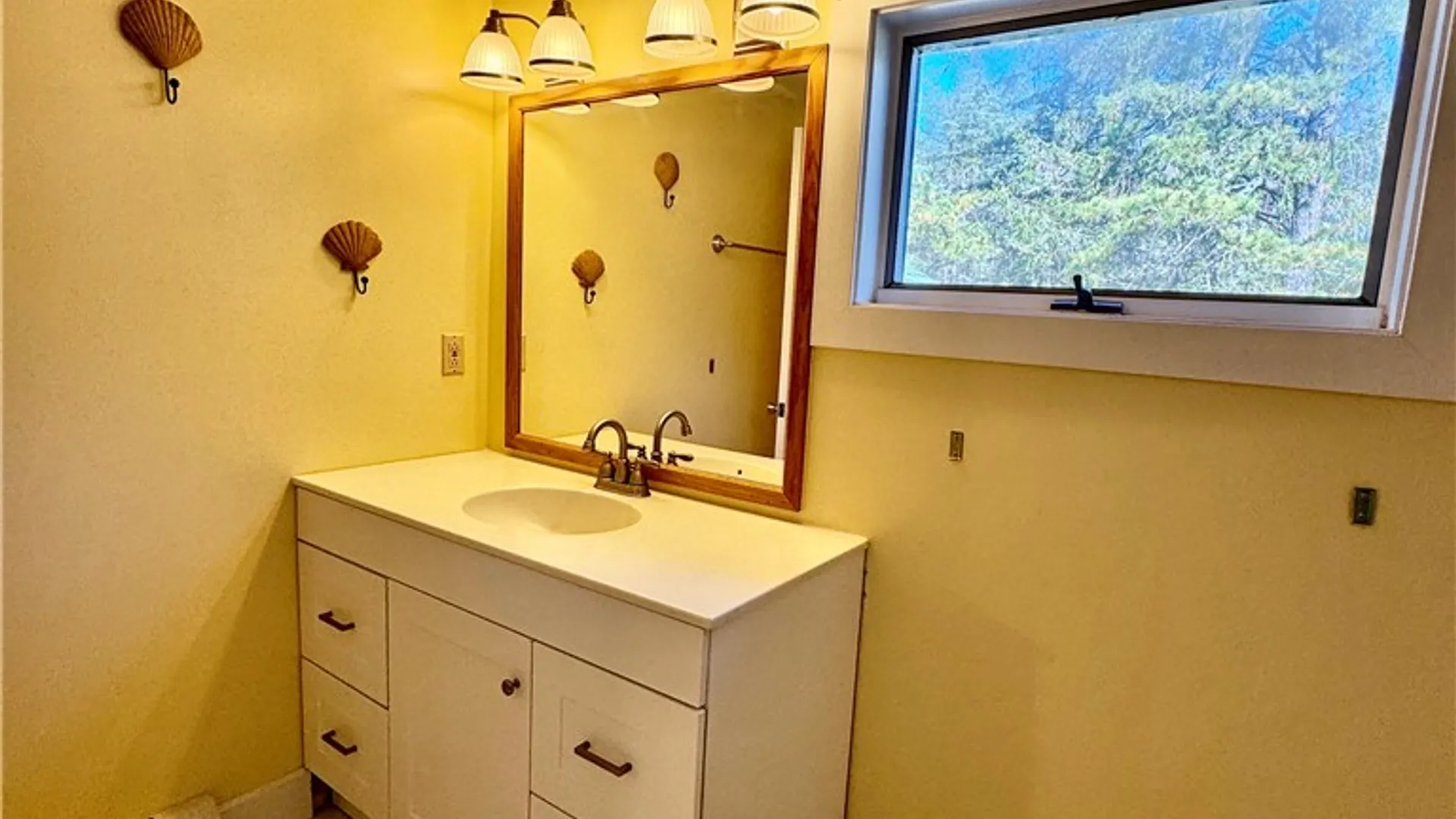 Property at 324 Coleman Avenue, Big Flats, NY 14903 23