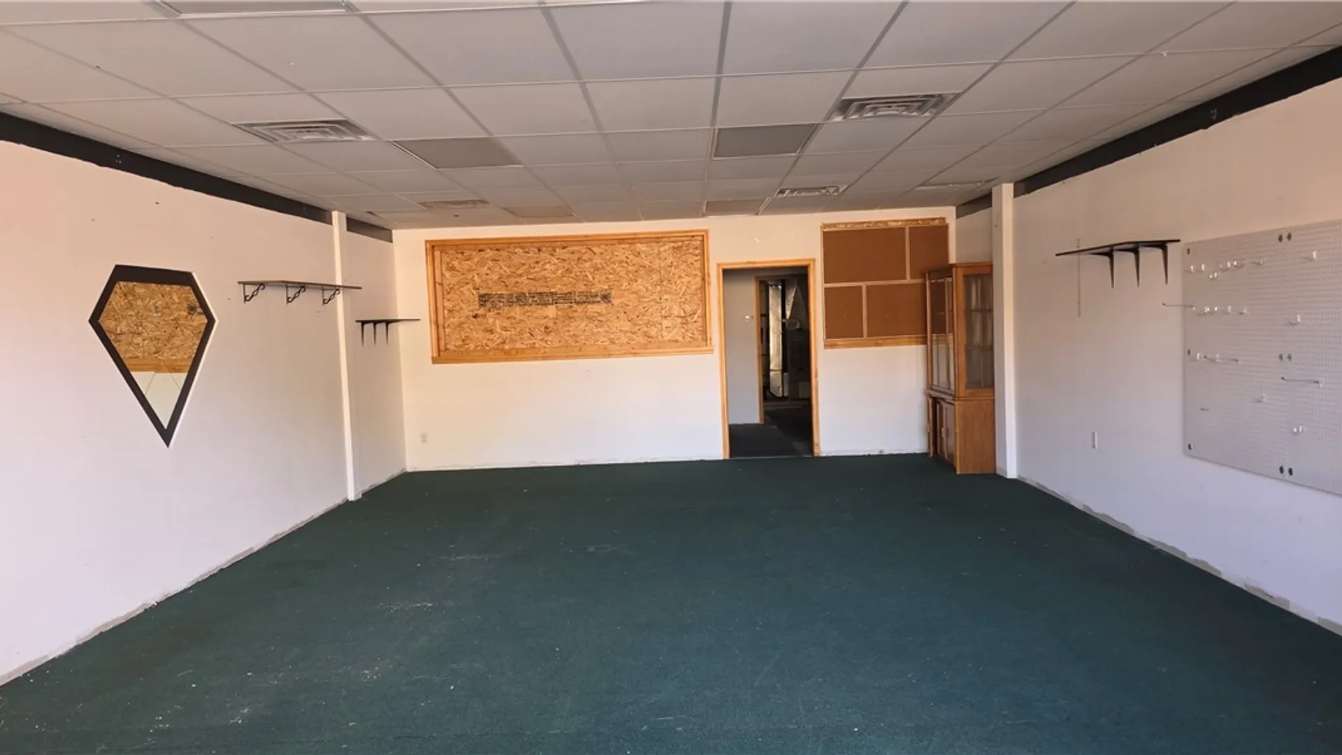 Property at 6853 Erie Road, Evans, NY 14047 5