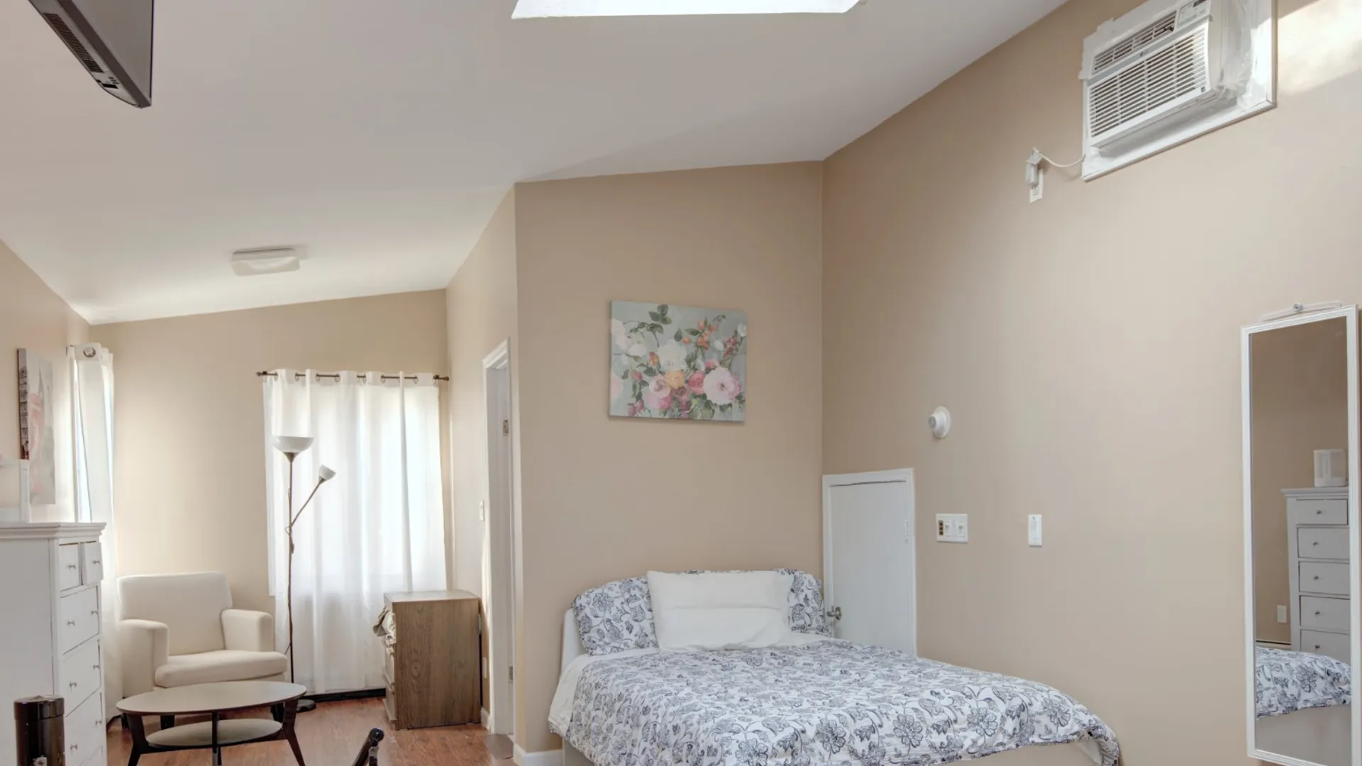 Property at 1373 Richmond Rd, Staten Island, NY 10304 12