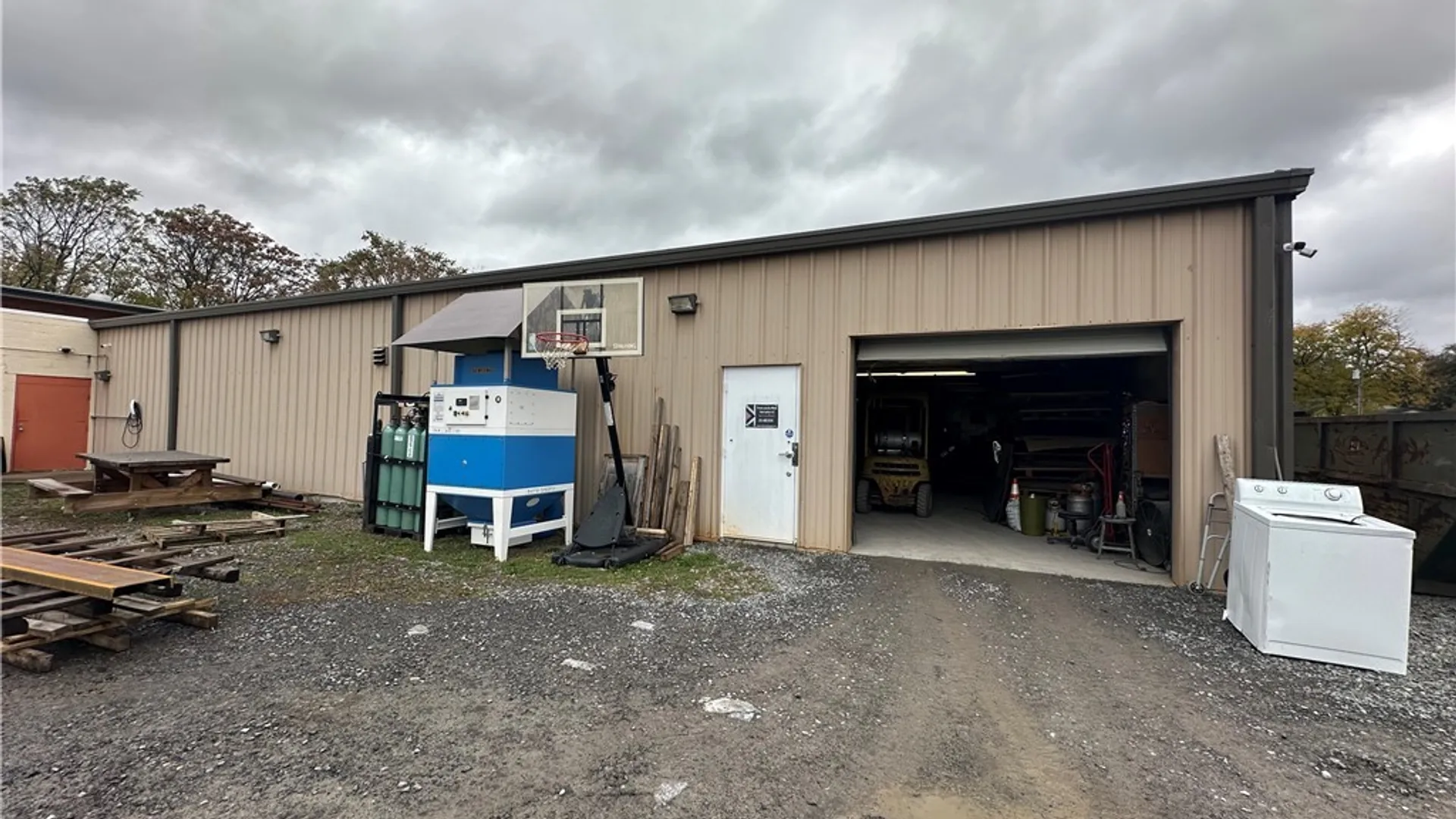 Property at 1035 Montgomery Street, Syracuse, NY 13202 2