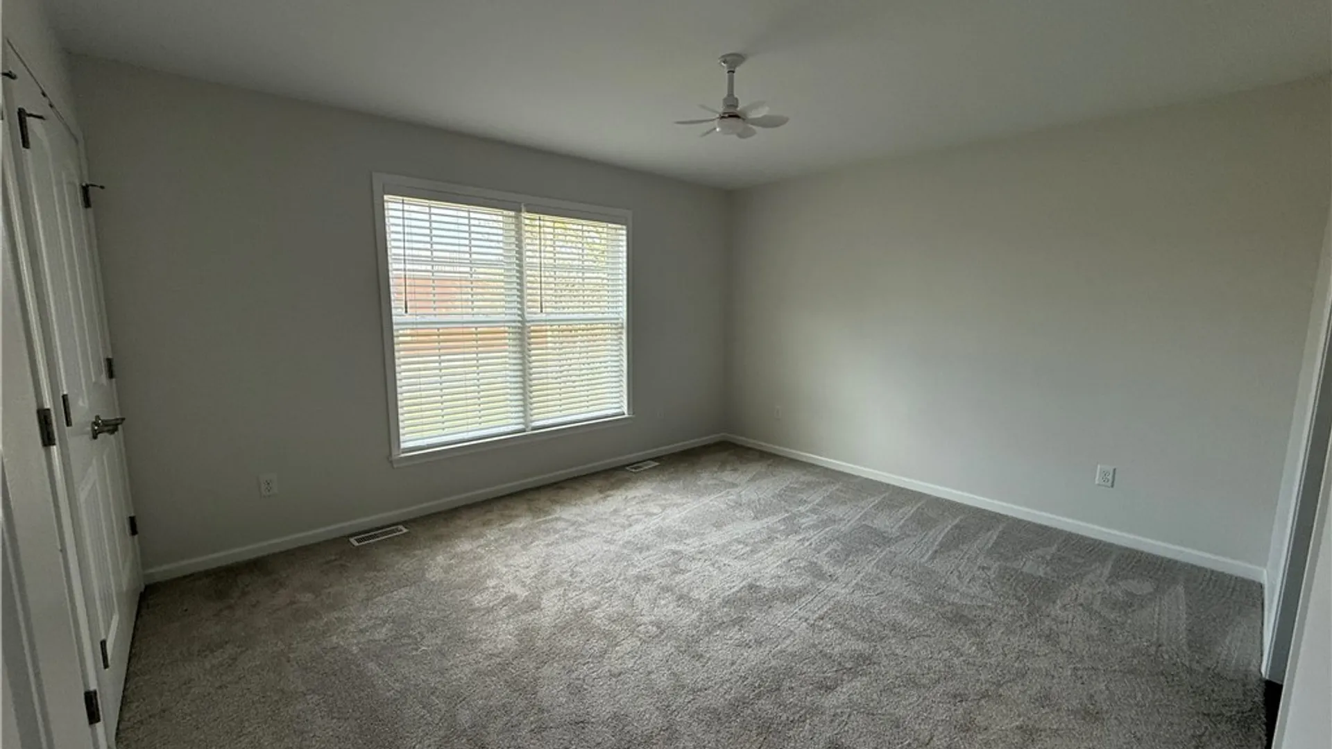 Property at 8550 Nottingham Terrace, Clarence, NY 14221 11