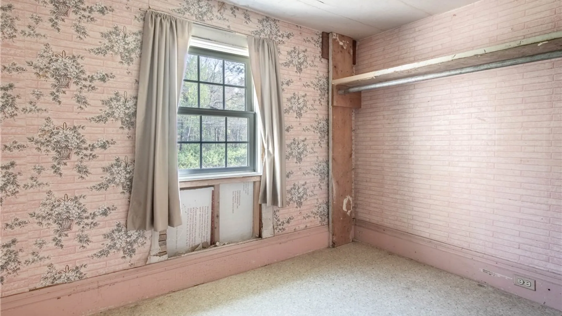 Property at 37931 State Route 12e, Clayton, NY 13624 38