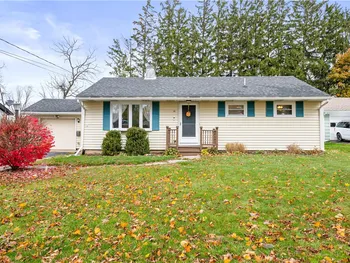 Property at 14 Hilltop Dr, Leroy, NY 14482