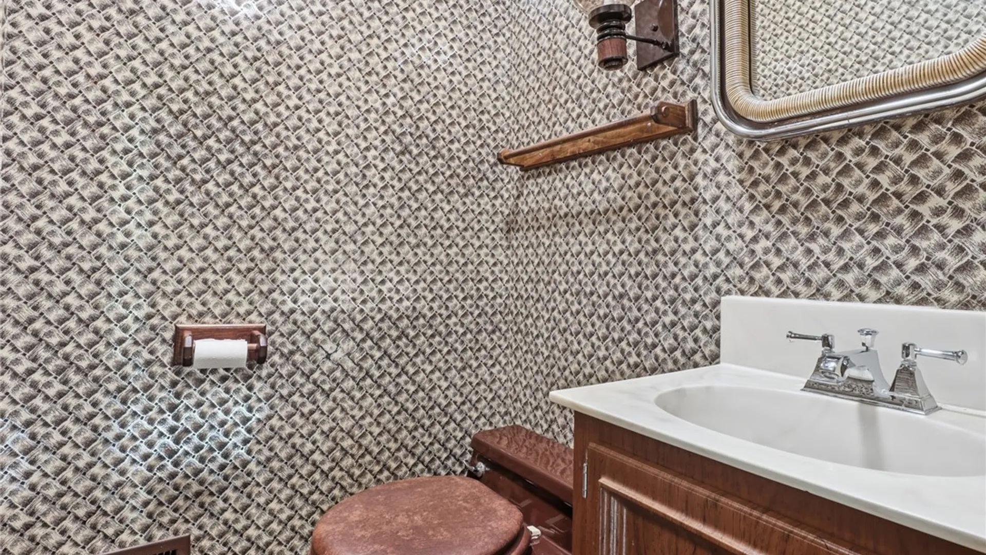 Property at 120 Oak Lane, Brighton, NY 14610 19