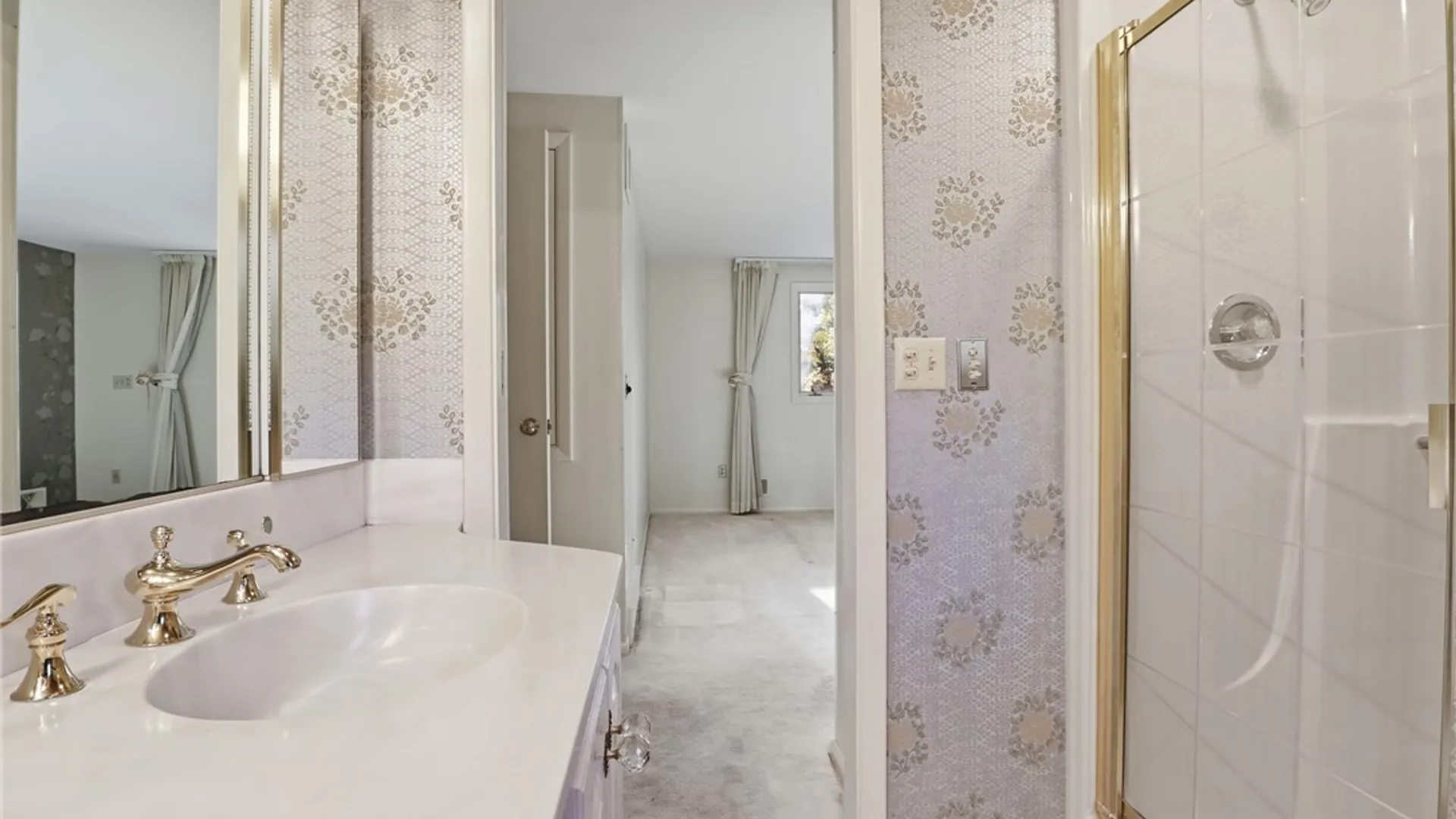 Property at 120 Oak Lane, Brighton, NY 14610 25