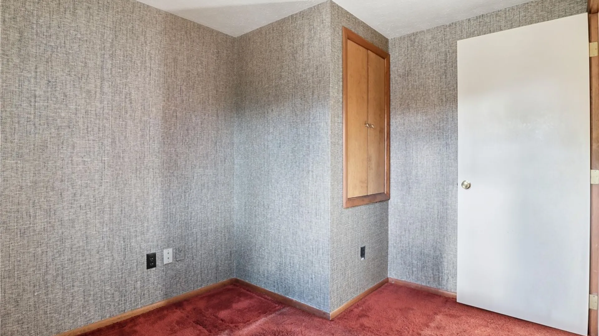 Property at 120 Oak Lane, Brighton, NY 14610 30