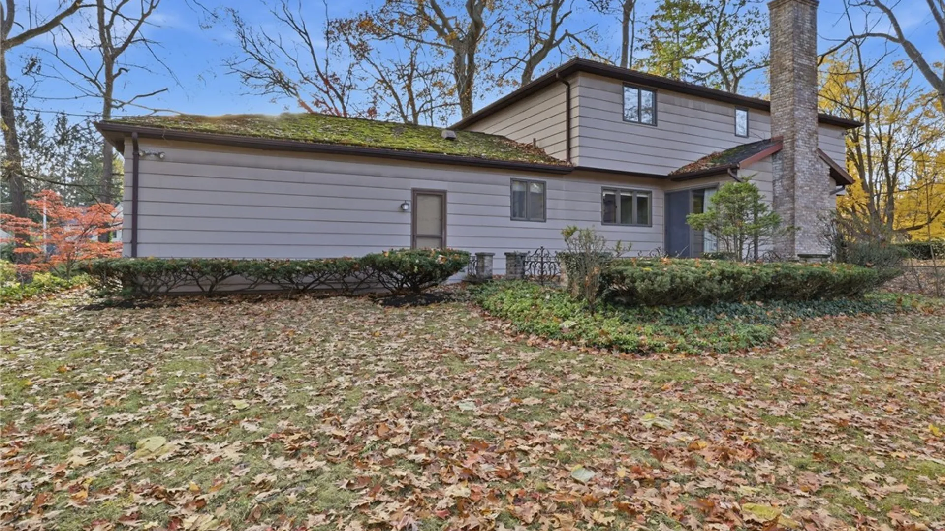 Property at 120 Oak Lane, Brighton, NY 14610 36