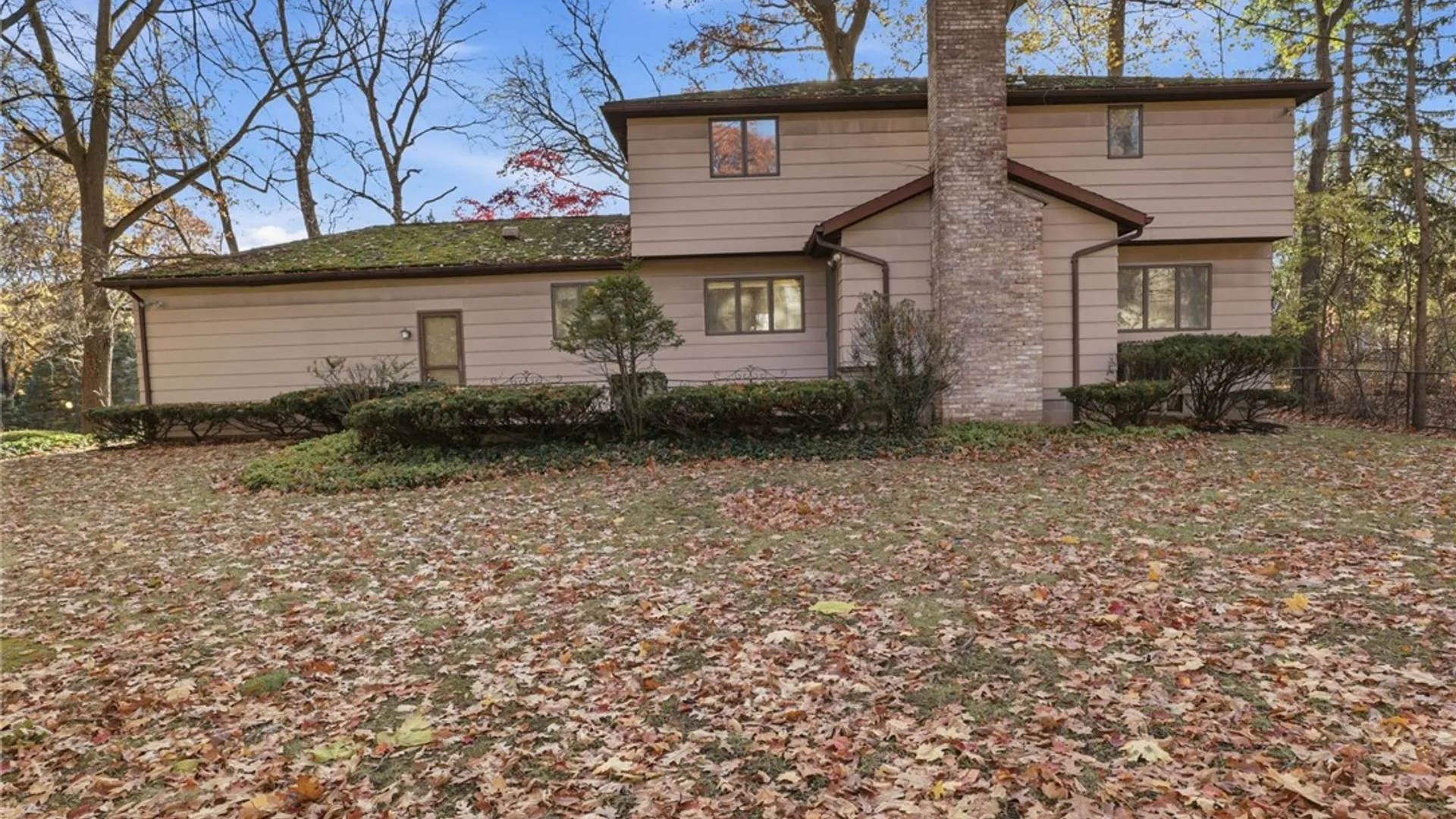 Property at 120 Oak Lane, Brighton, NY 14610 38