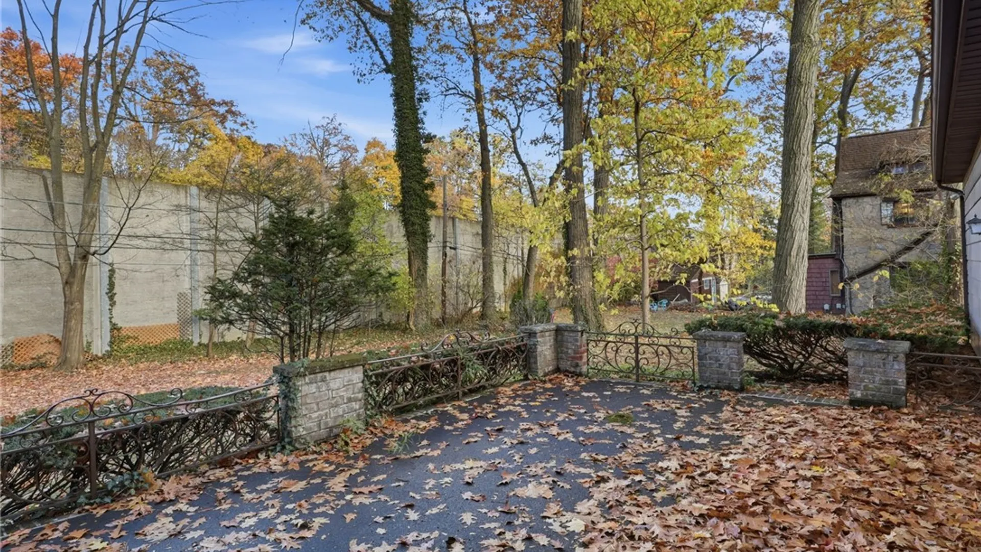 Property at 120 Oak Lane, Brighton, NY 14610 40