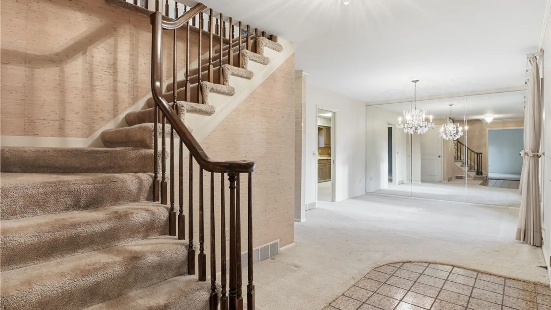 Property at 120 Oak Lane, Brighton, NY 14610 5