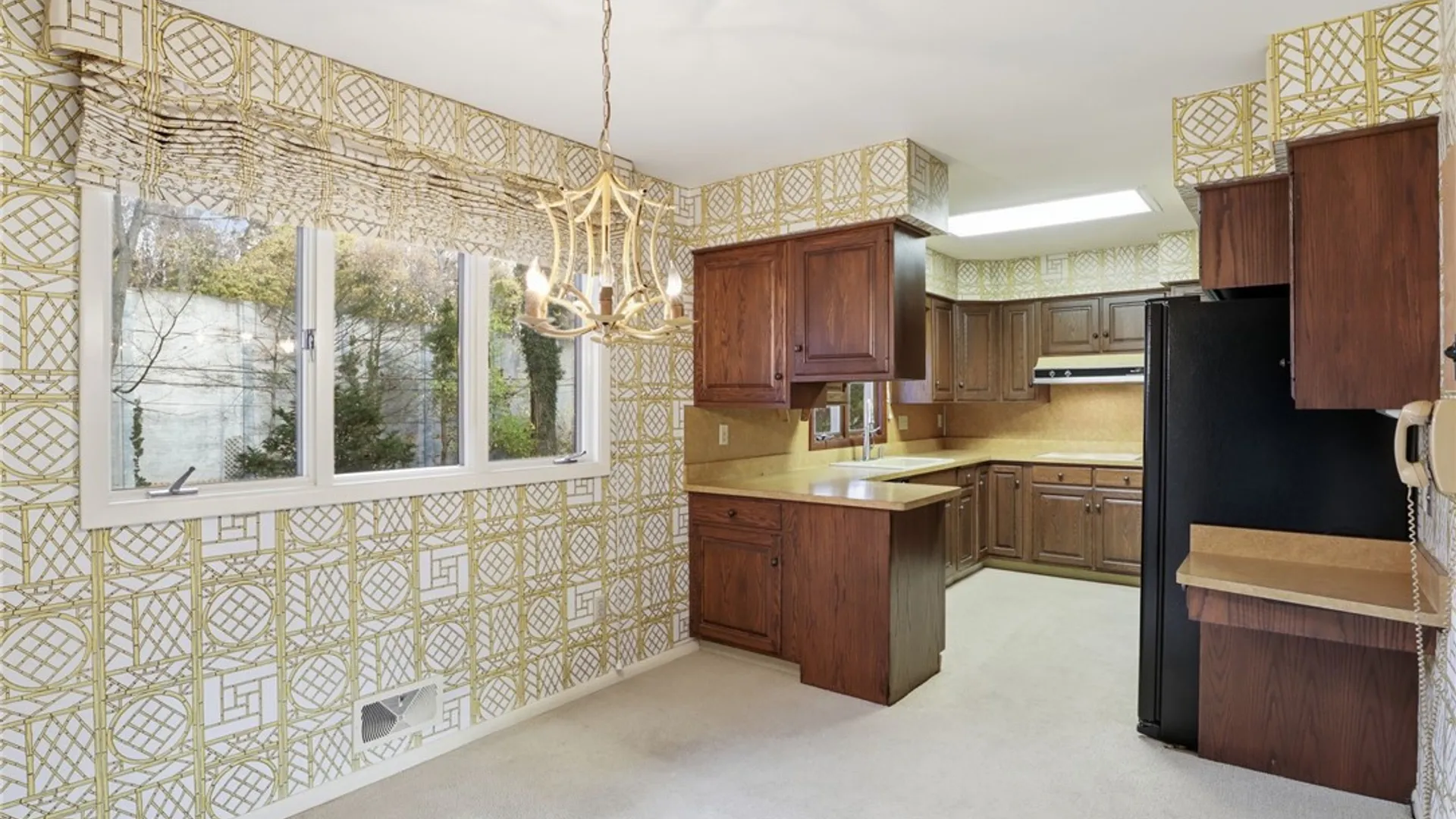 Property at 120 Oak Lane, Brighton, NY 14610 9