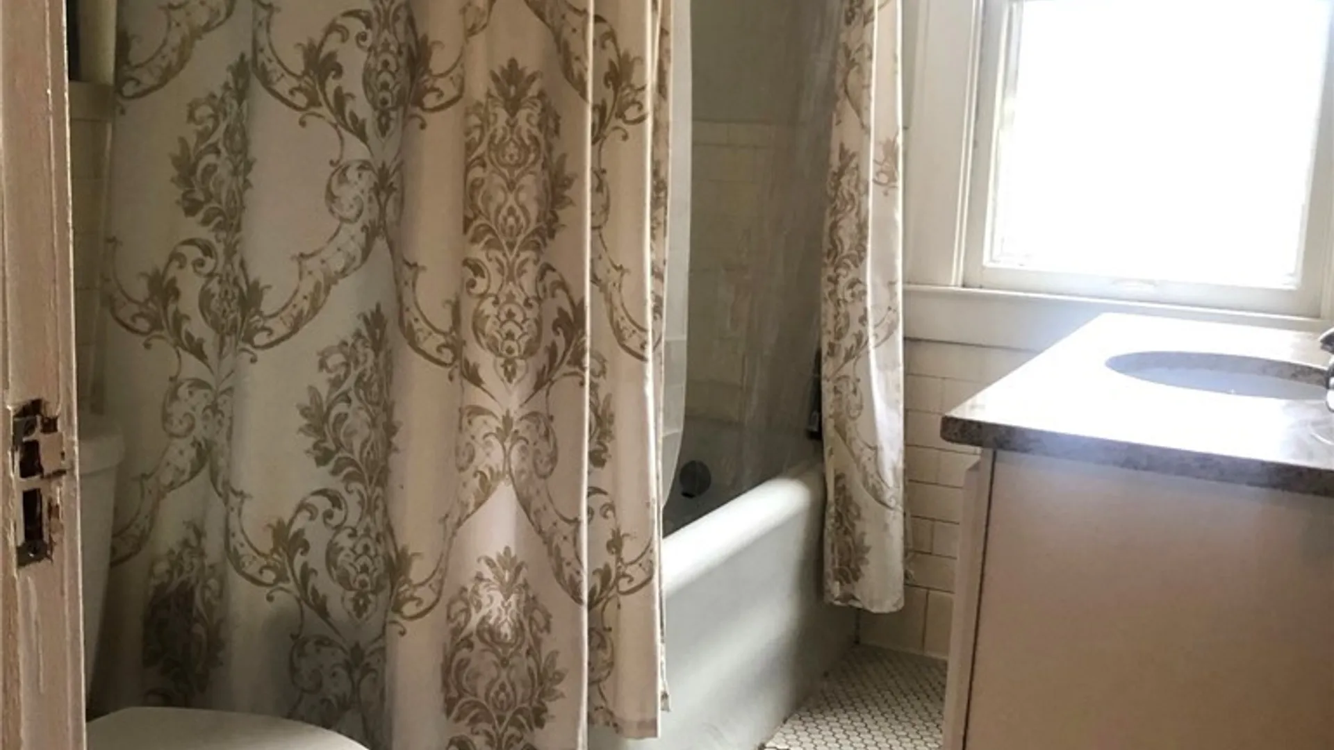 Property at 13 Brattle Road, Syracuse, NY 13203 22