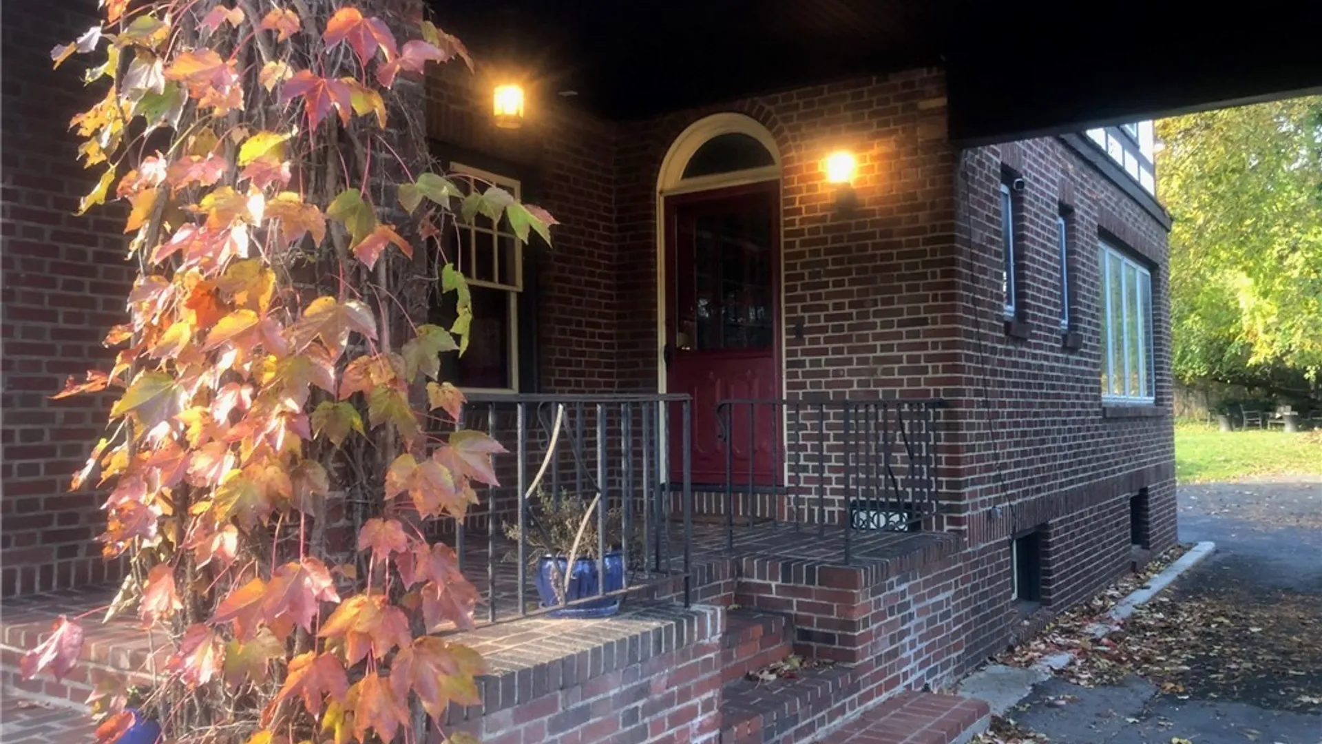 Property at 13 Brattle Road, Syracuse, NY 13203 6