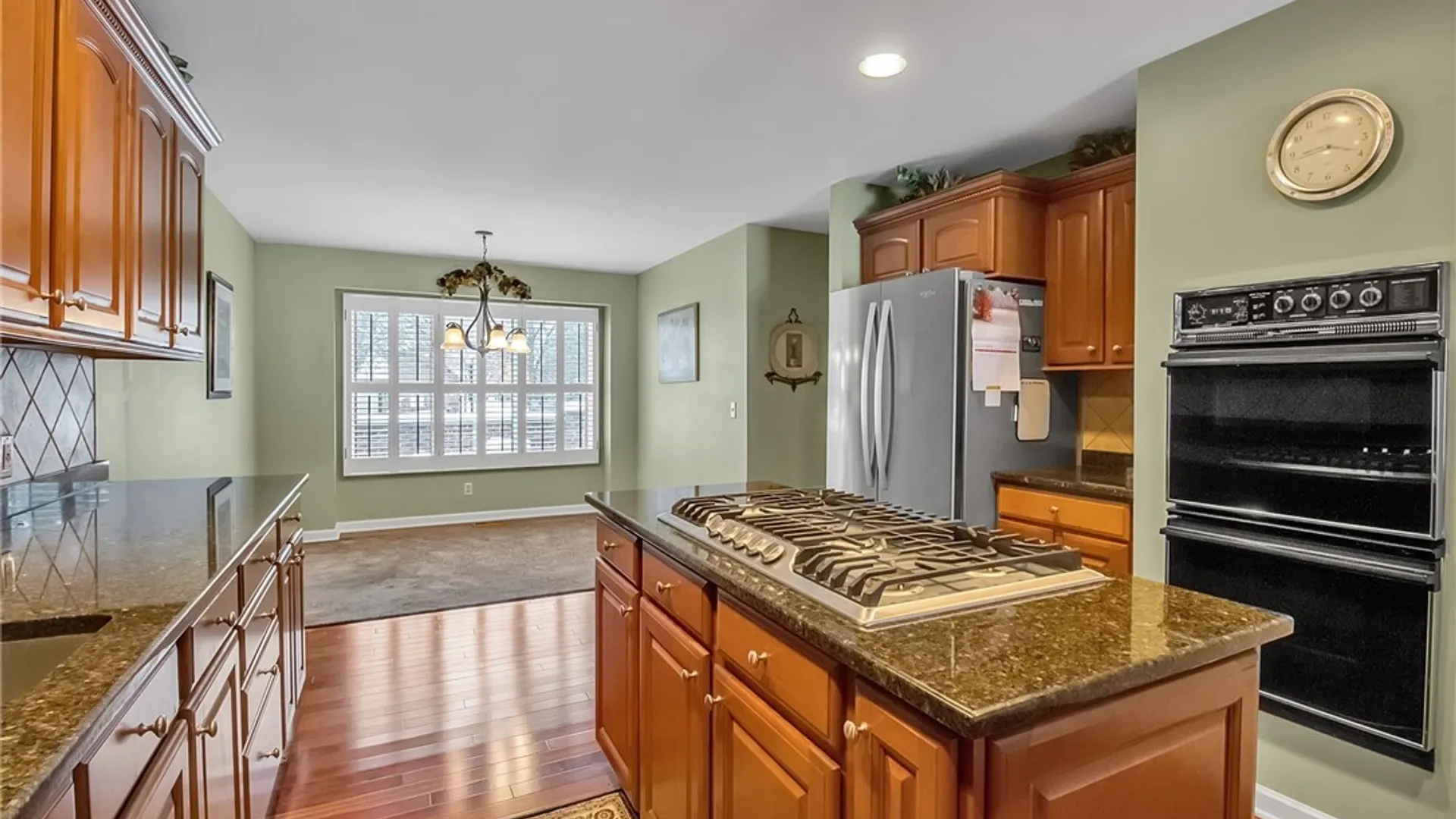 Property at 122 Hidden Ridge Common, Amherst, NY 14221 15