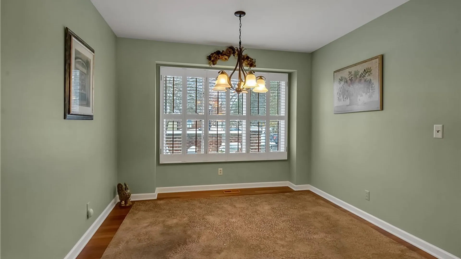 Property at 122 Hidden Ridge Common, Amherst, NY 14221 16