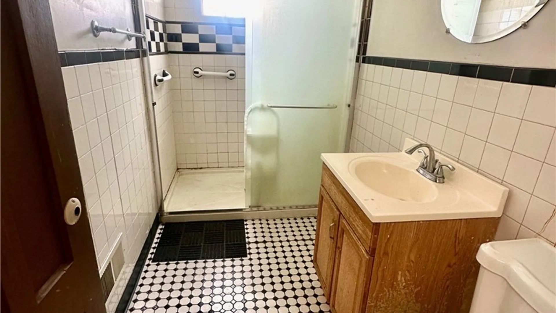 Property at 325 Liberty Street, Syracuse, NY 13204 10