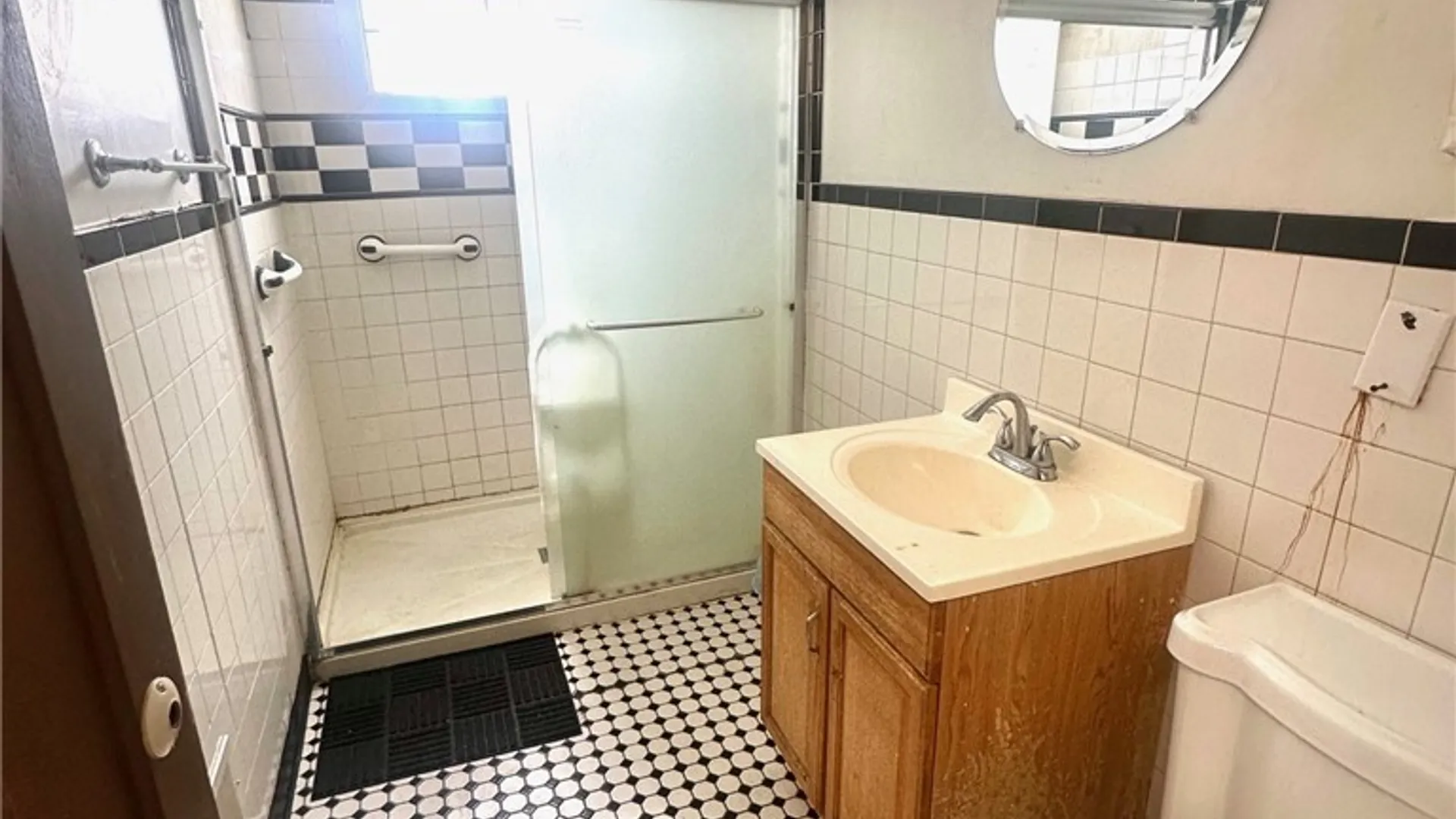 Property at 325 Liberty Street, Syracuse, NY 13204 7