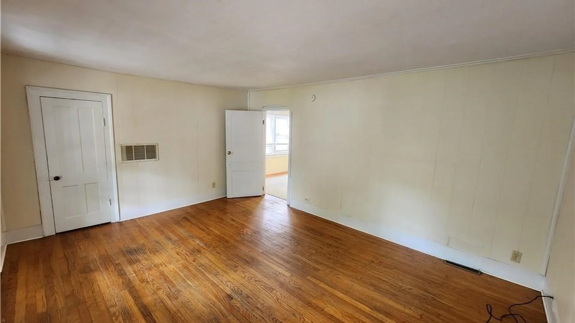 Property at 136 Lakeview Avenue, Syracuse, NY 13204 10