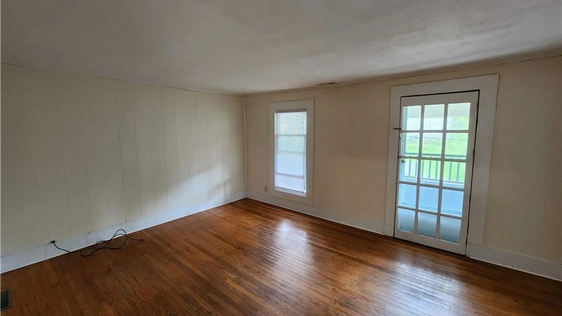 Property at 136 Lakeview Avenue, Syracuse, NY 13204 9