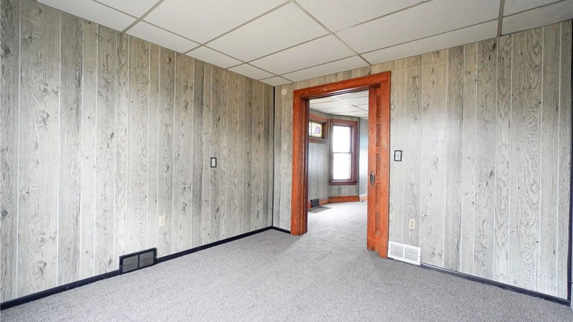 Property at 35 Colton Avenue, Lackawanna, NY 14218 14