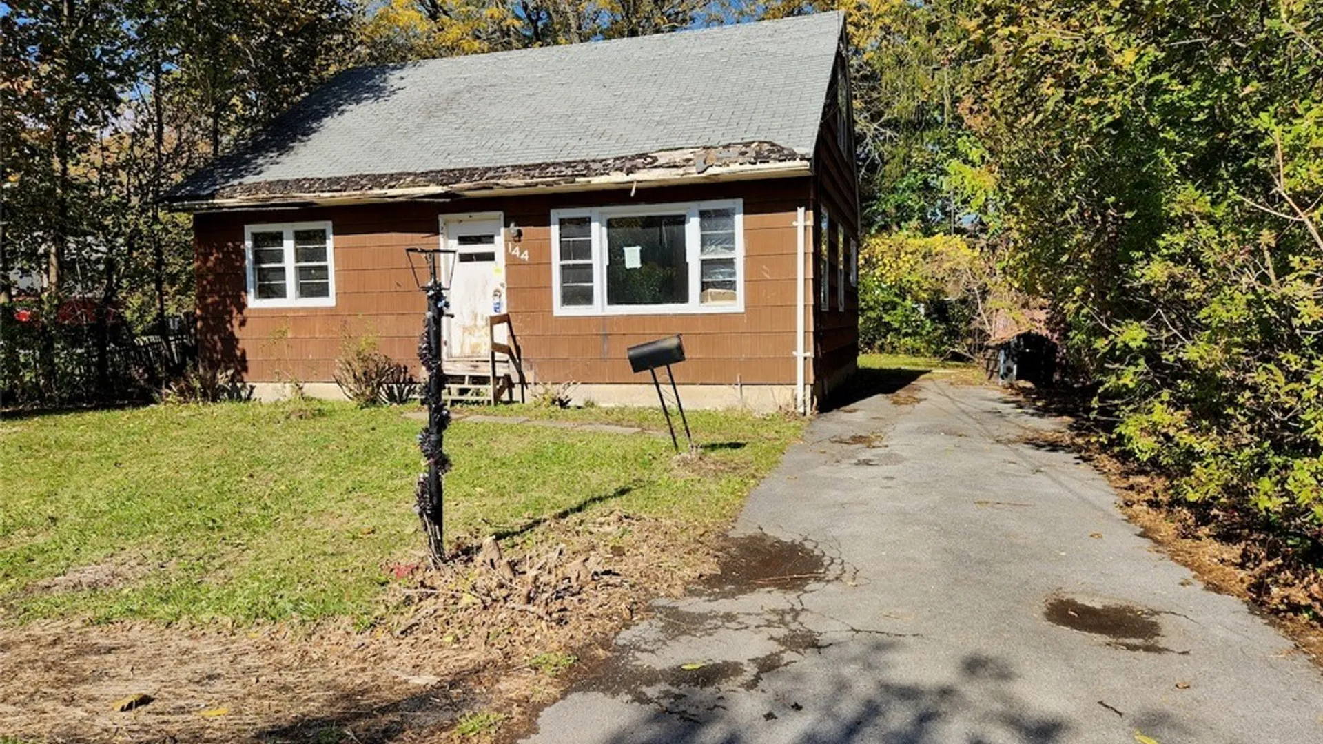 Property at 144 Oakdale Drive, Syracuse, NY 13207 2