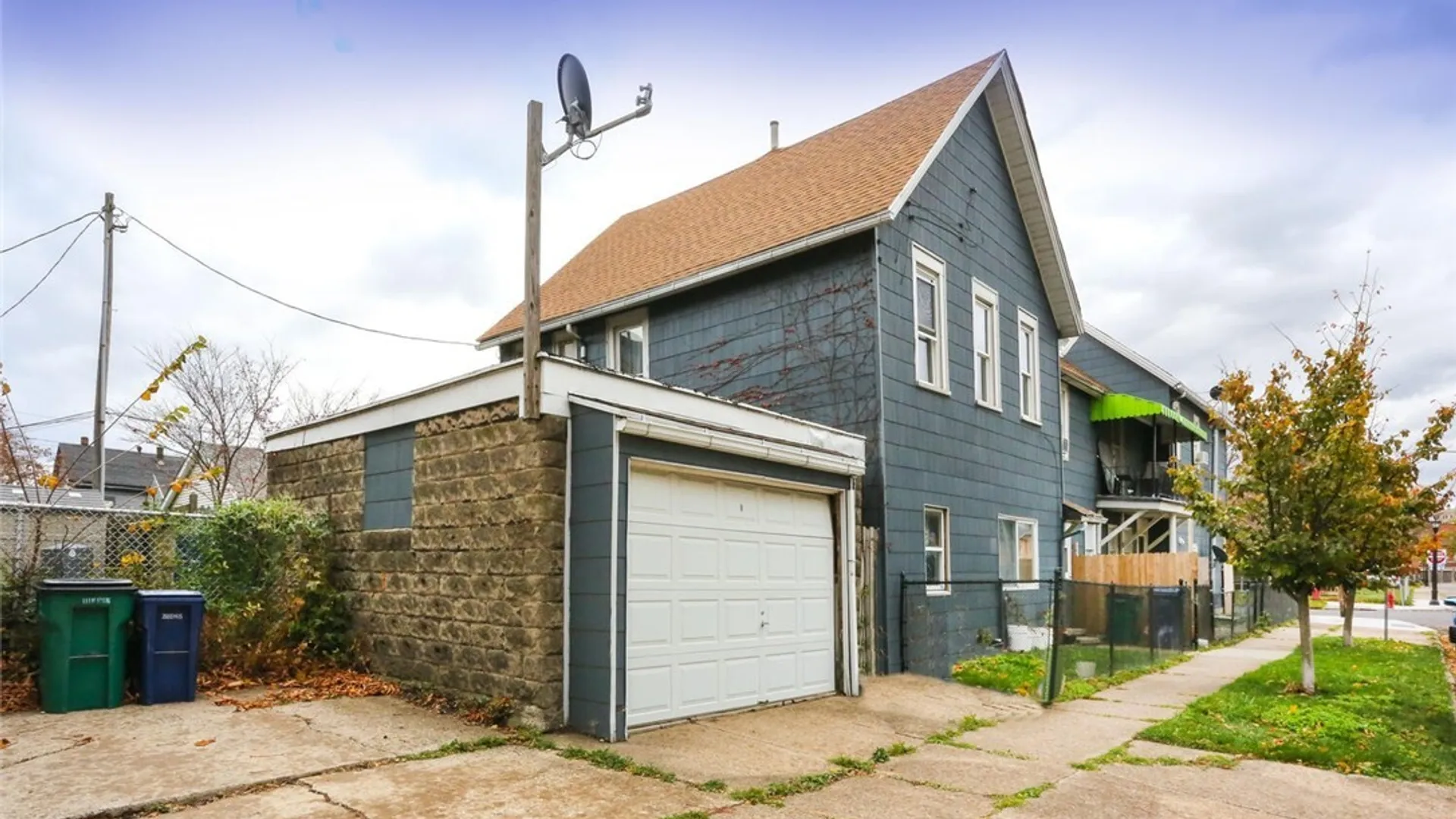Property at 318 Virginia Street, Buffalo, NY 14201 4