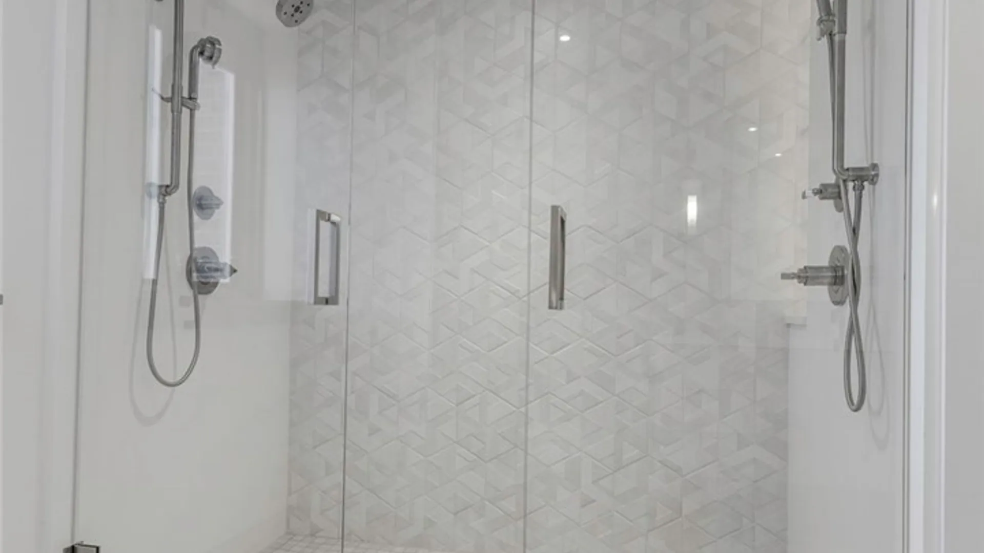 Property at 40 Waterfront Circle, Buffalo, NY 14202 17