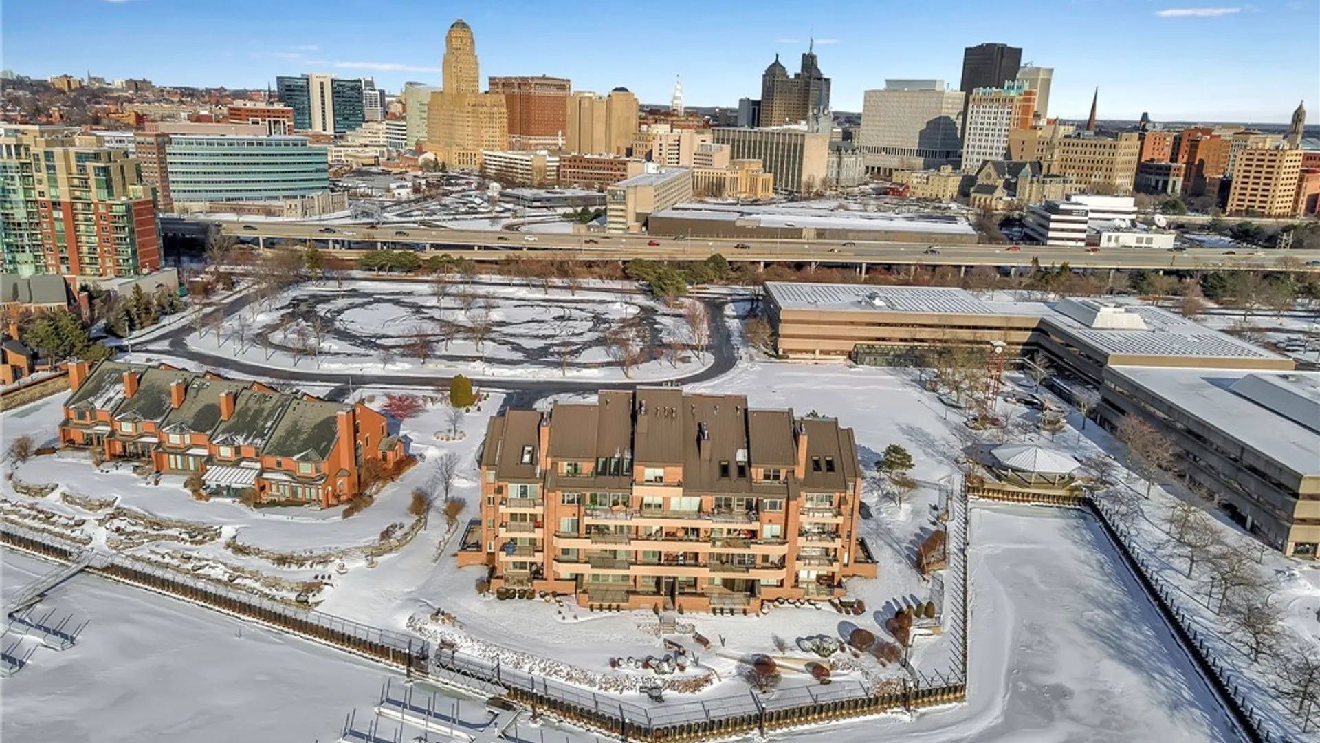 Property at 40 Waterfront Circle, Buffalo, NY 14202 25