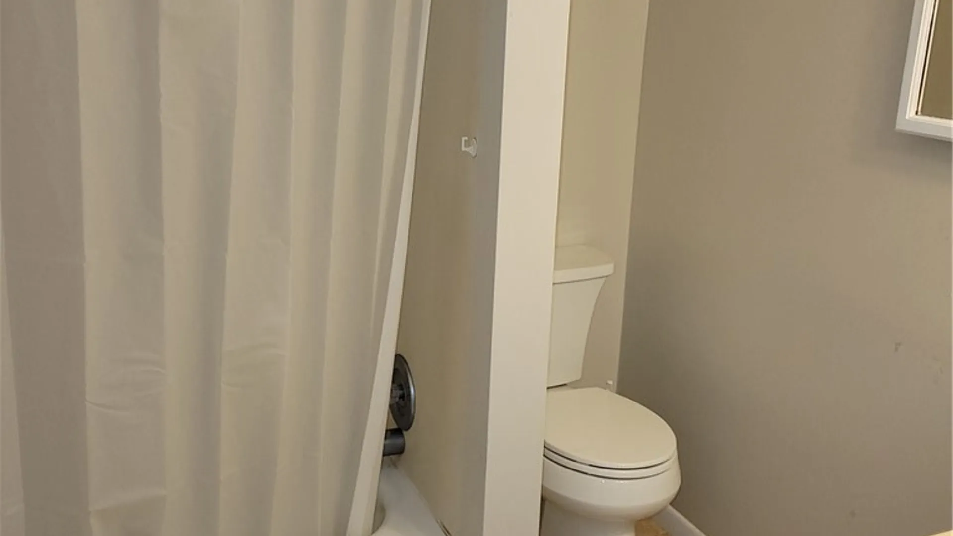 Property at 2711 Orleans Avenue, Niagara Falls, NY 14303 27