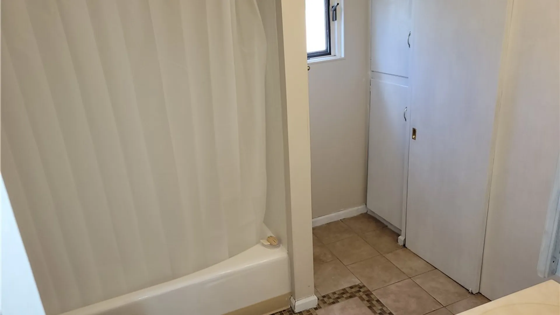 Property at 2711 Orleans Avenue, Niagara Falls, NY 14303 28