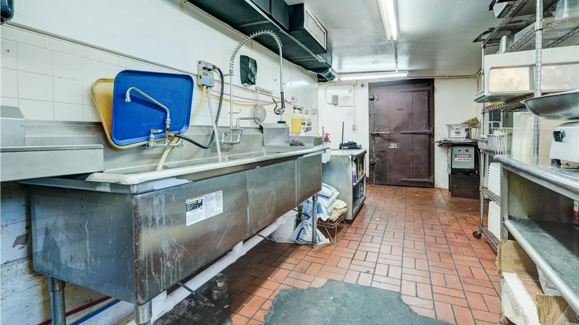 Property at 559 Ridge Road, Irondequoit, NY 14621 37