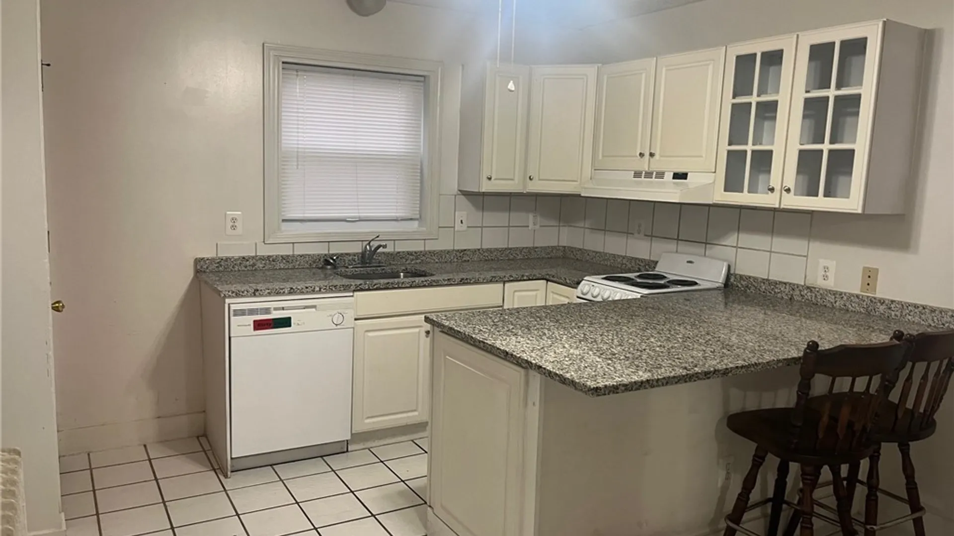 Property at 1108 Madison Street, Syracuse, NY 13210 8